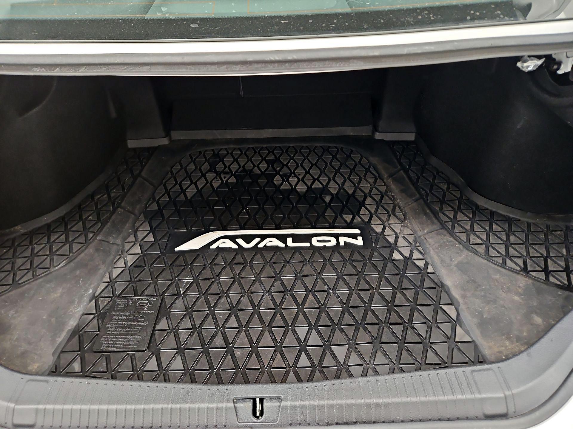 Thumbnail: 2019 Toyota Avalon - 20