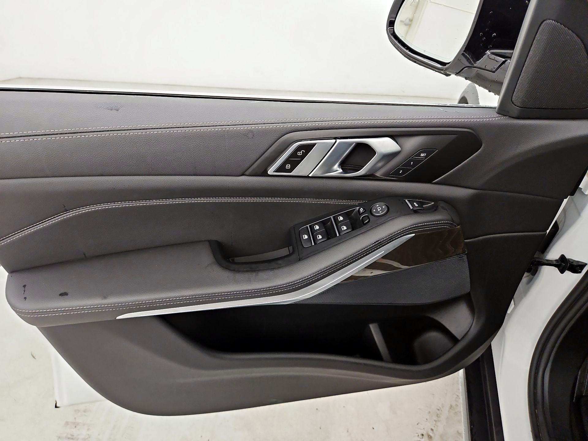 Thumbnail: 2022 BMW X5 - 12