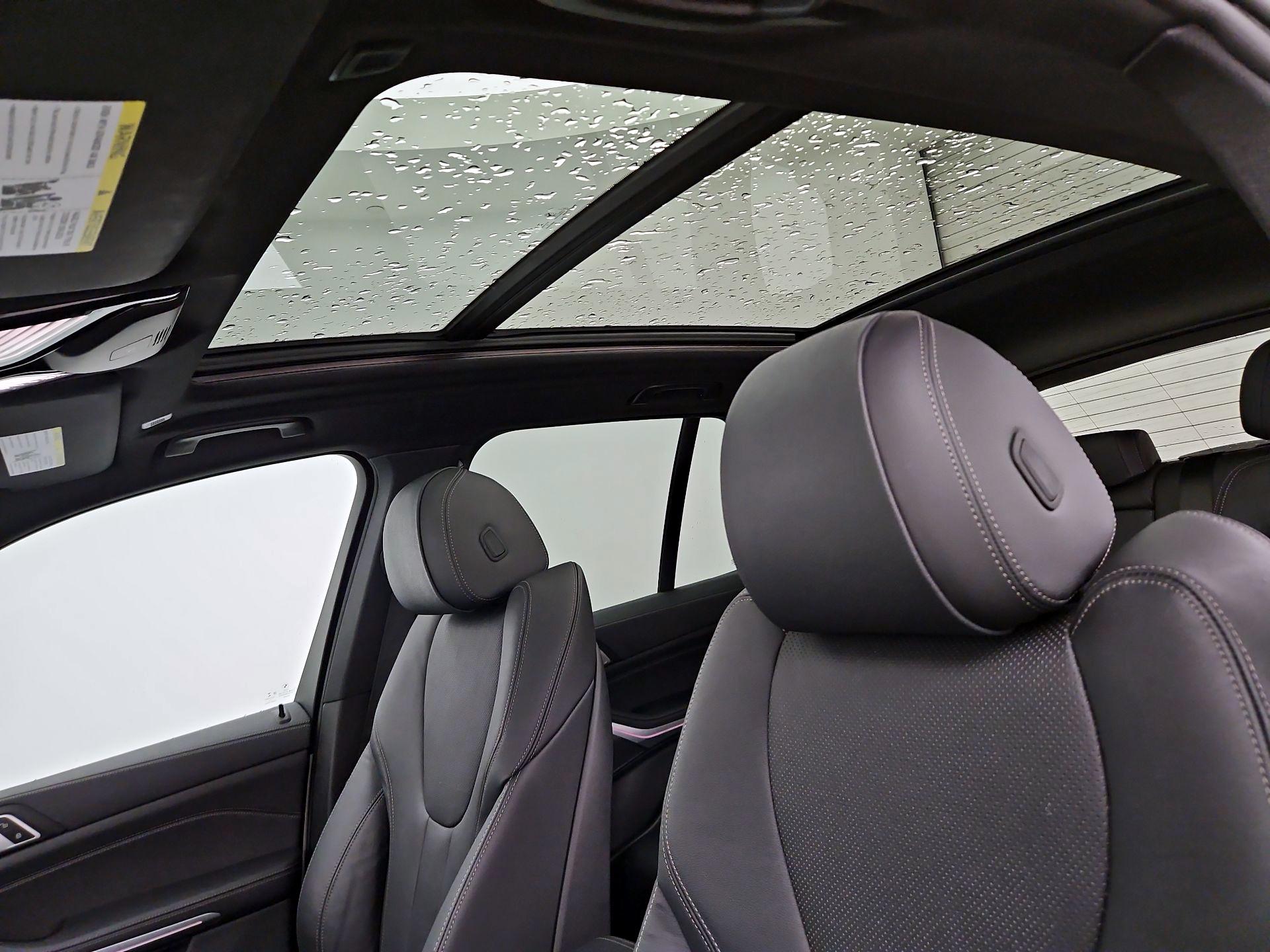 Thumbnail: 2022 BMW X5 - 20