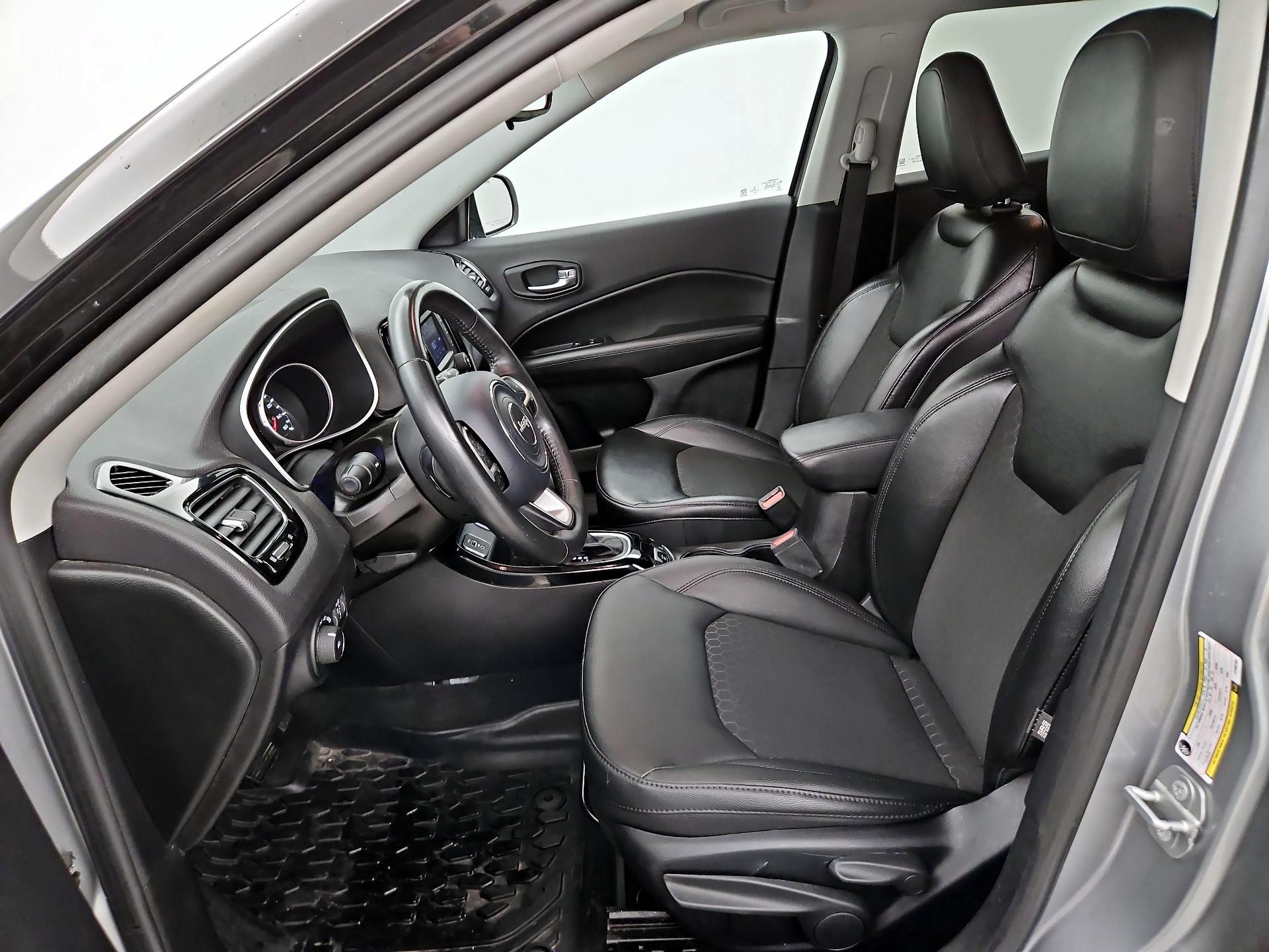 Thumbnail: 2018 Jeep Compass - 11