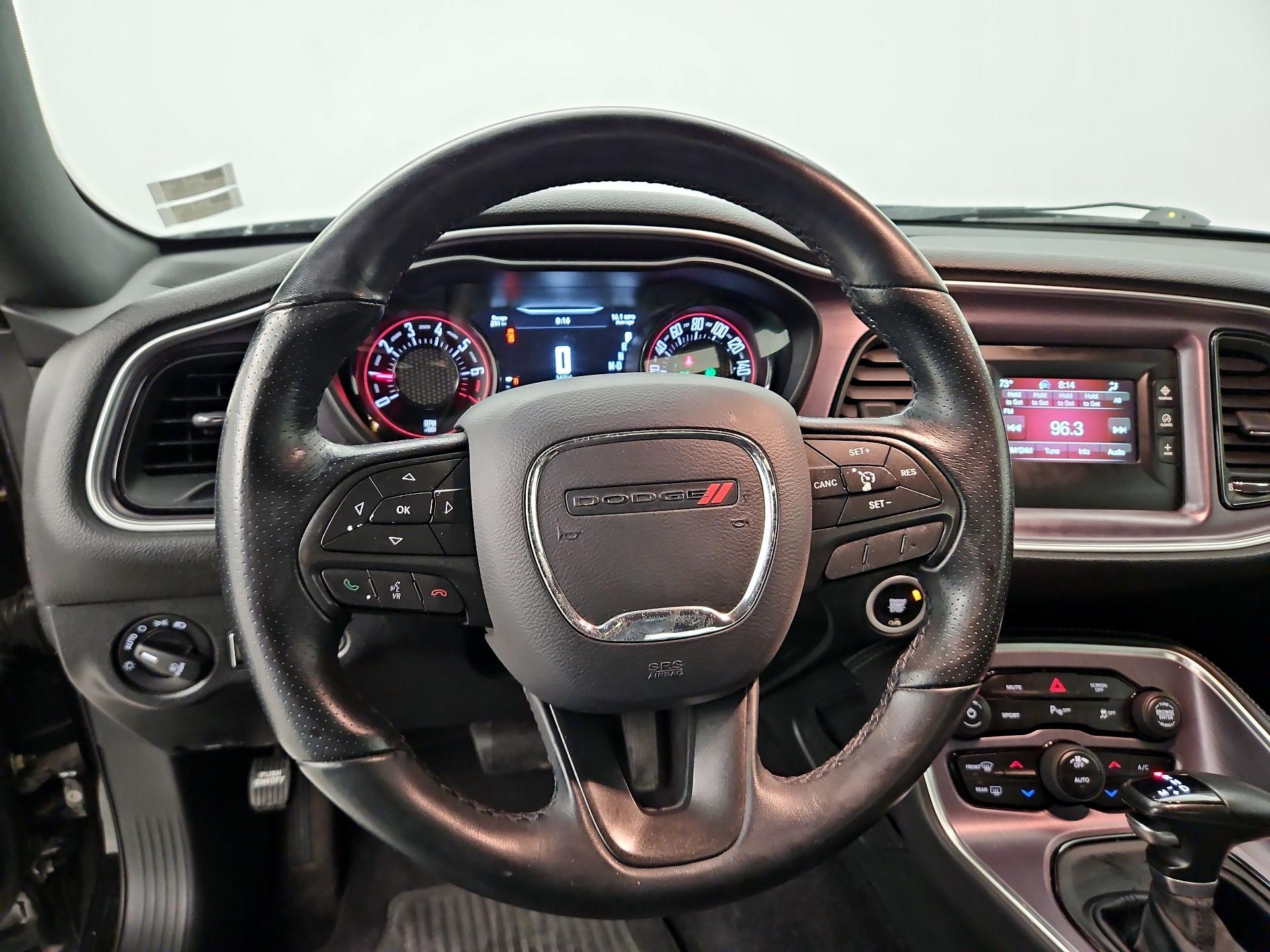 Thumbnail: 2017 Dodge Challenger - 10