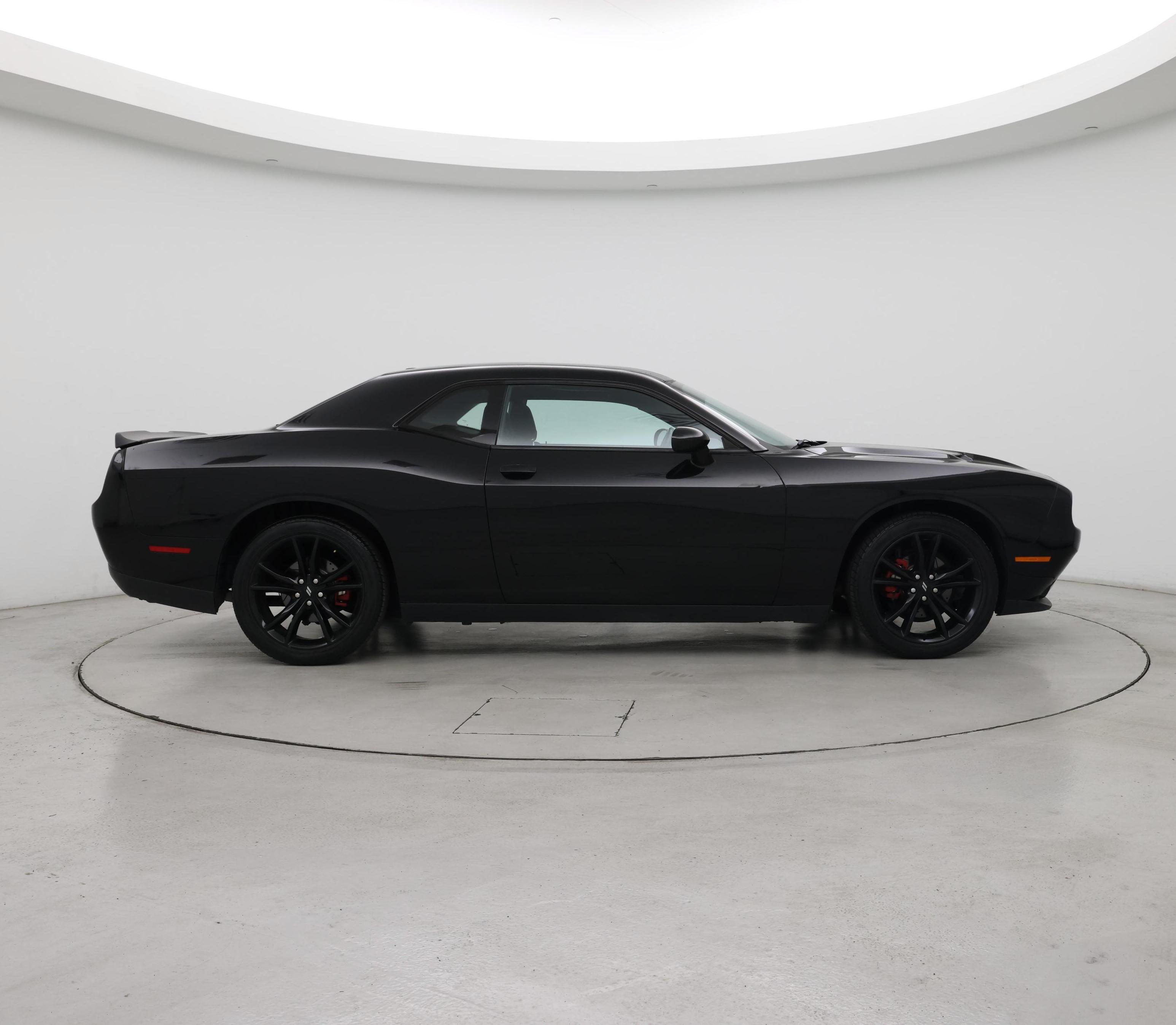 Thumbnail: 2017 Dodge Challenger - 7