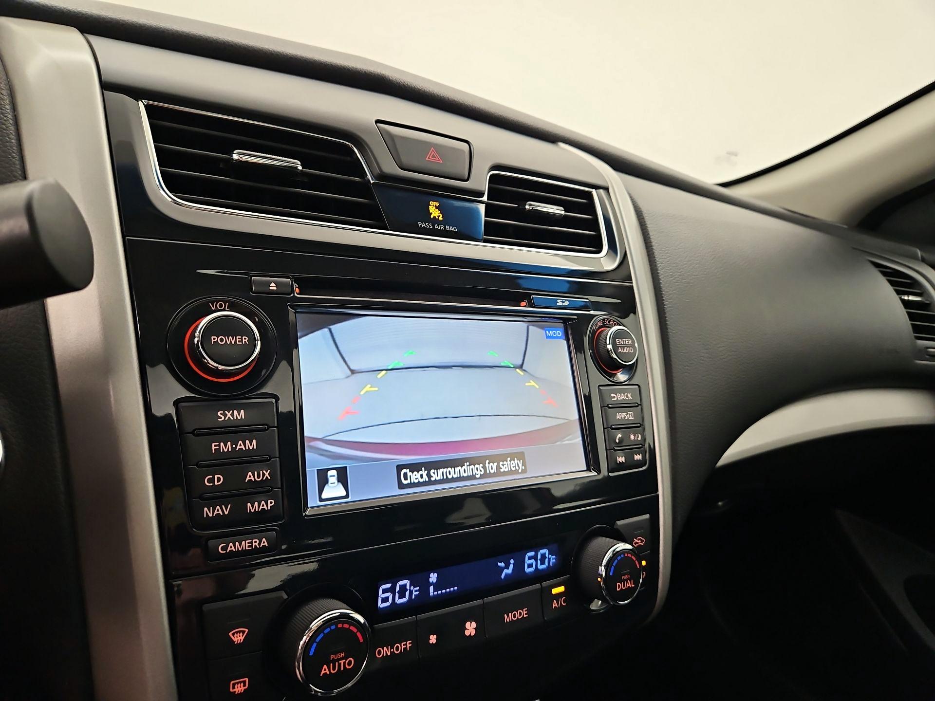 Thumbnail: 2015 Nissan Altima - 15