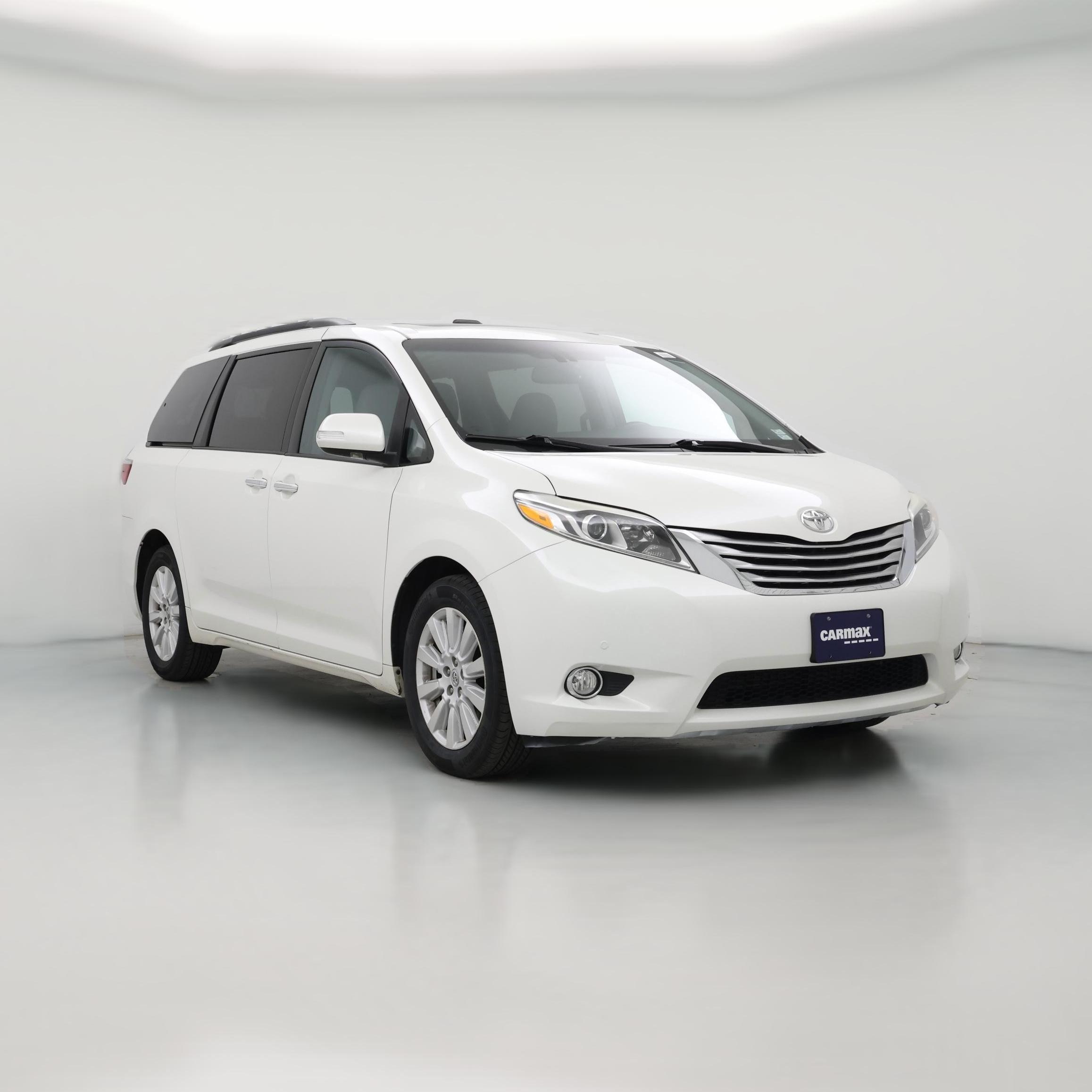 Thumbnail: 2017 Toyota Sienna - 1