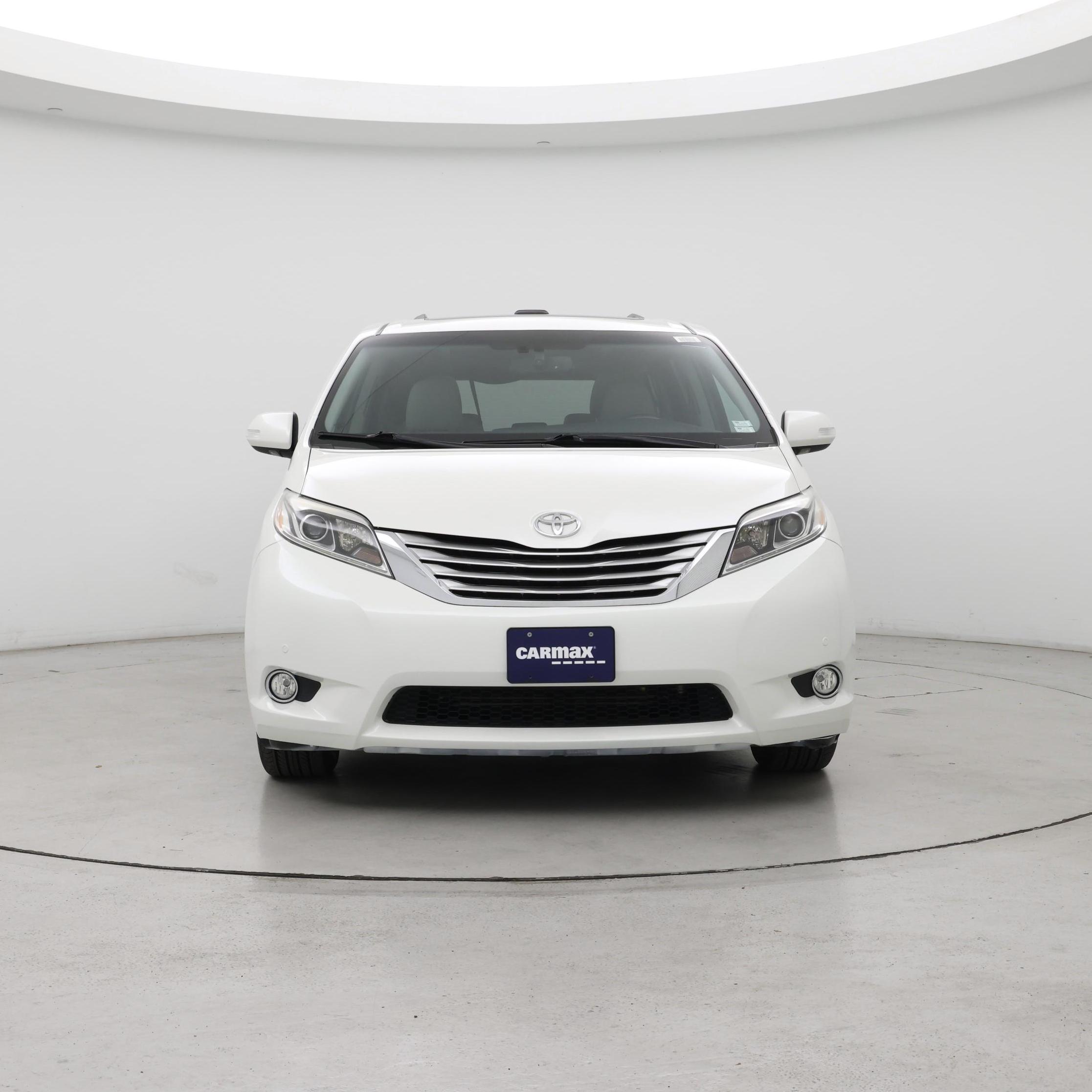 Thumbnail: 2017 Toyota Sienna - 5