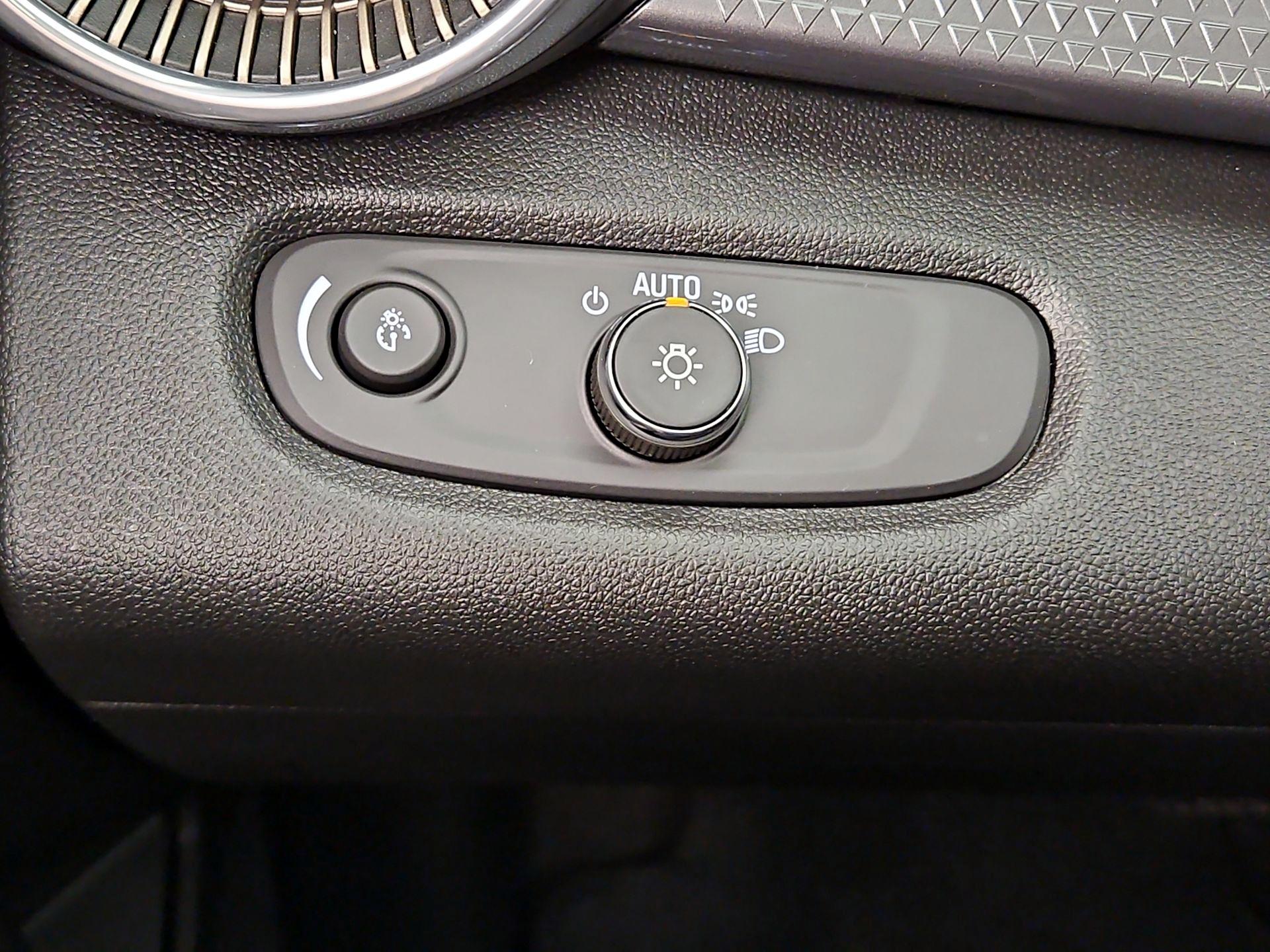 Thumbnail: 2025 Chevrolet Trax - 13