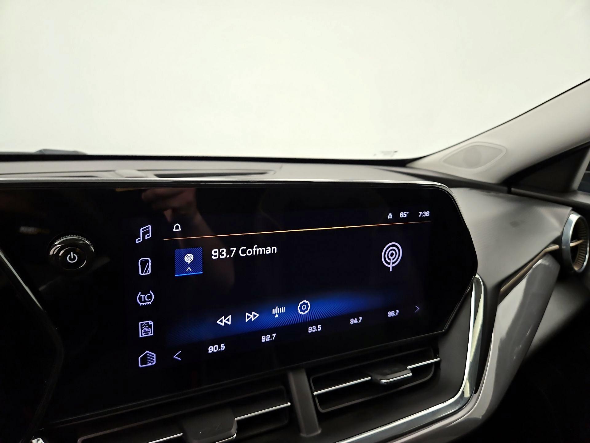 Thumbnail: 2025 Chevrolet Trax - 15