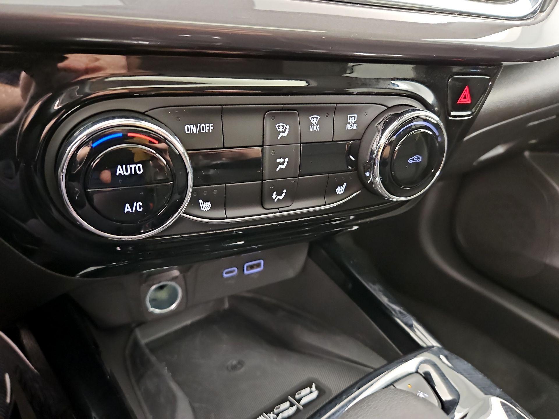 Thumbnail: 2025 Chevrolet Trax - 16