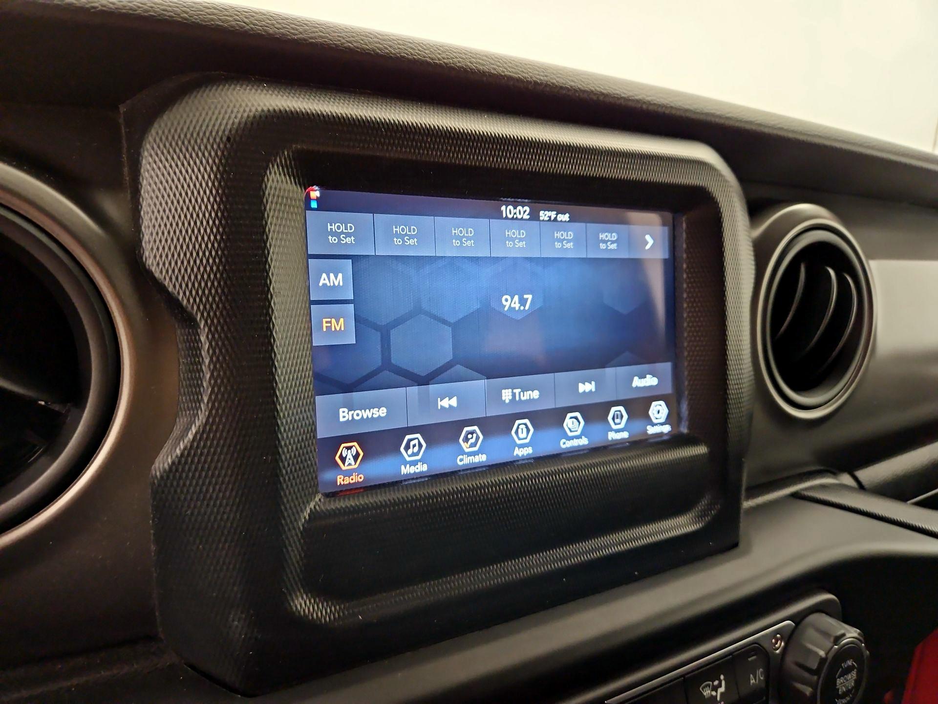 Thumbnail: 2022 Jeep Wrangler - 15