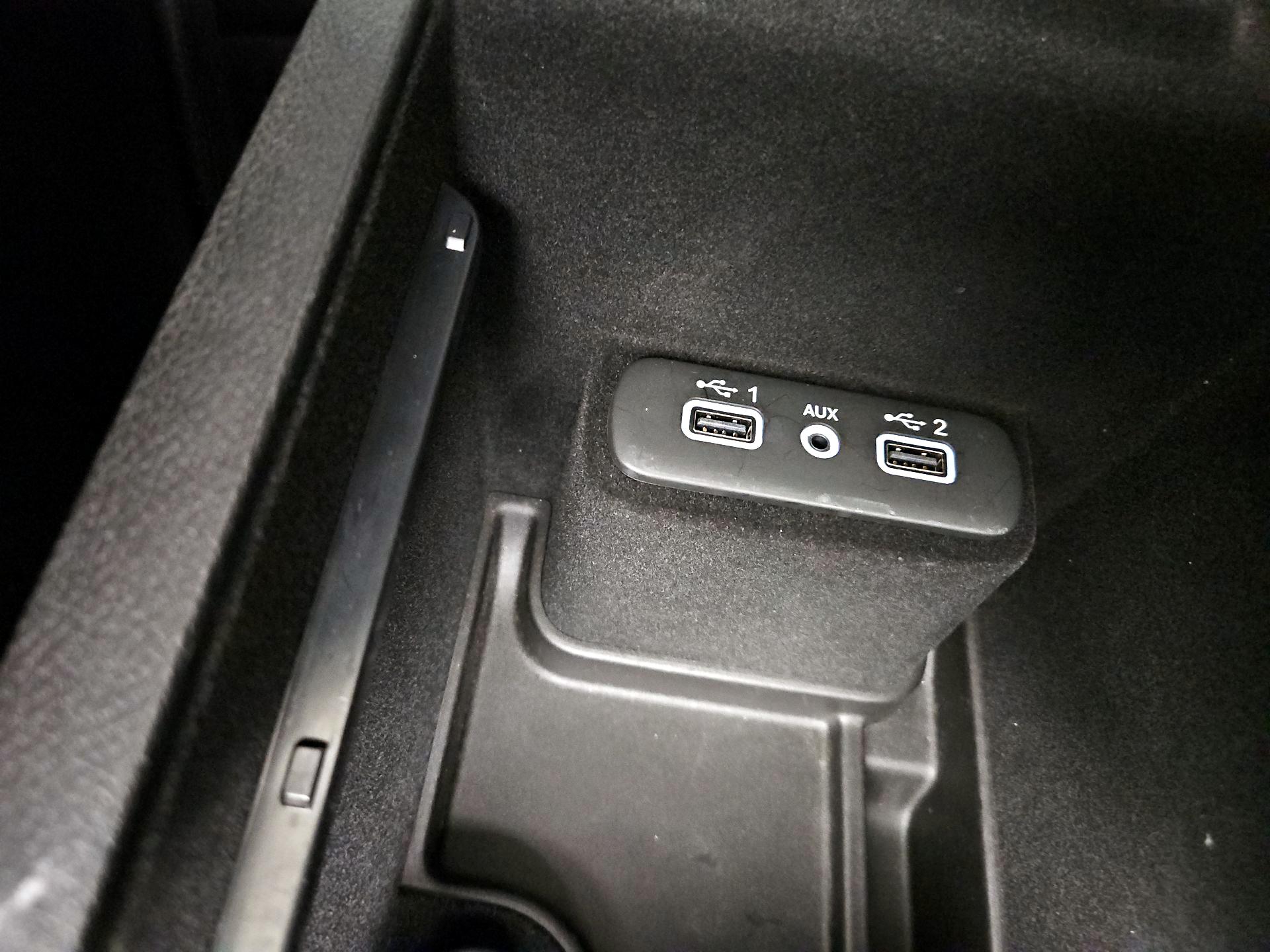 Thumbnail: 2019 Dodge Charger - 18