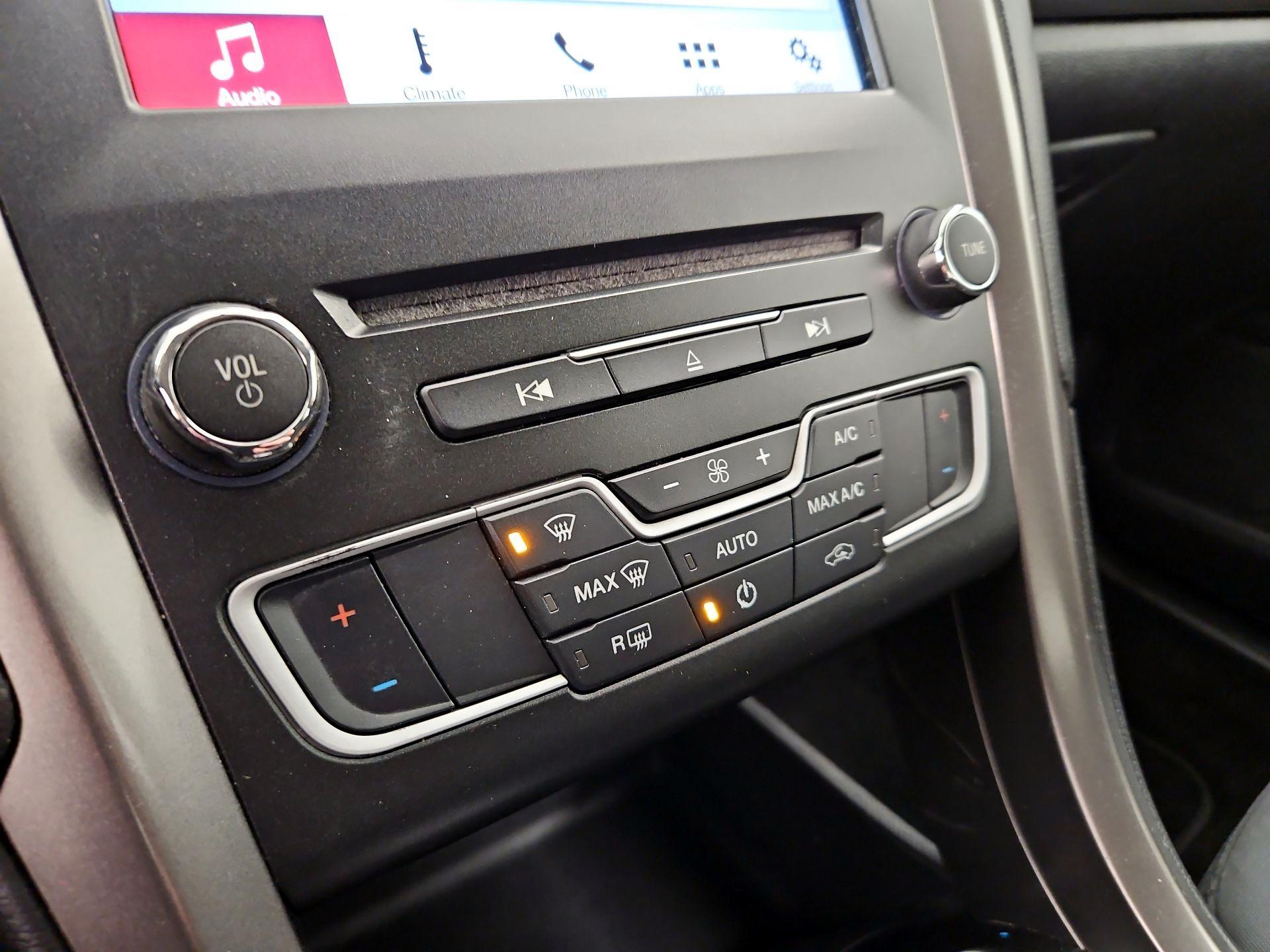 Thumbnail: 2018 Ford Fusion - 16