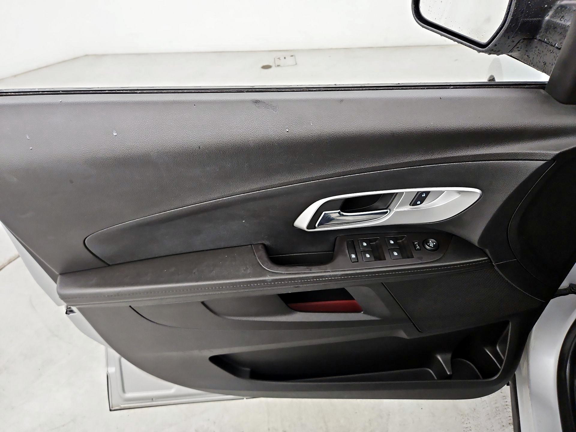 Thumbnail: 2017 Chevrolet Equinox - 12