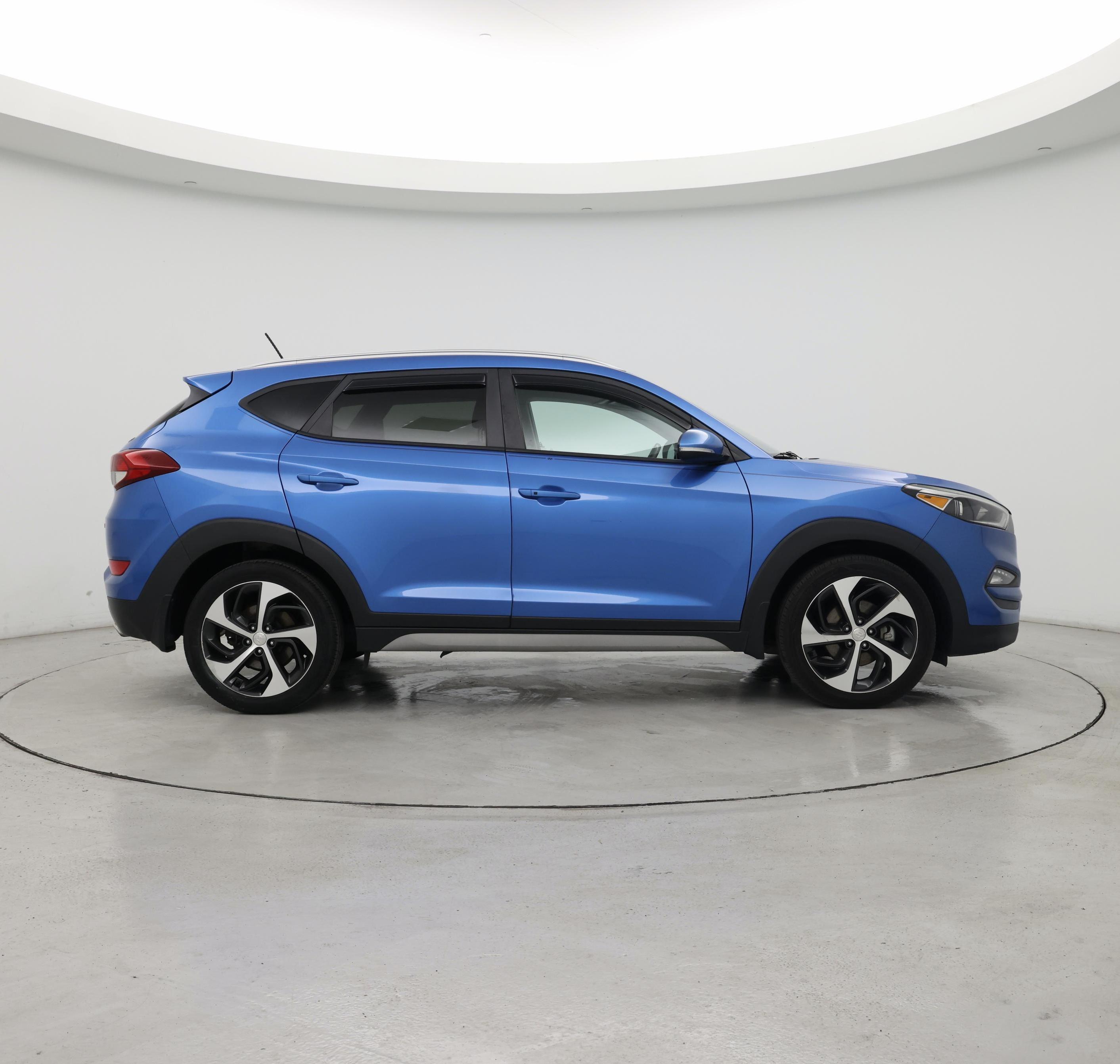 Thumbnail: 2017 Hyundai Tucson - 7