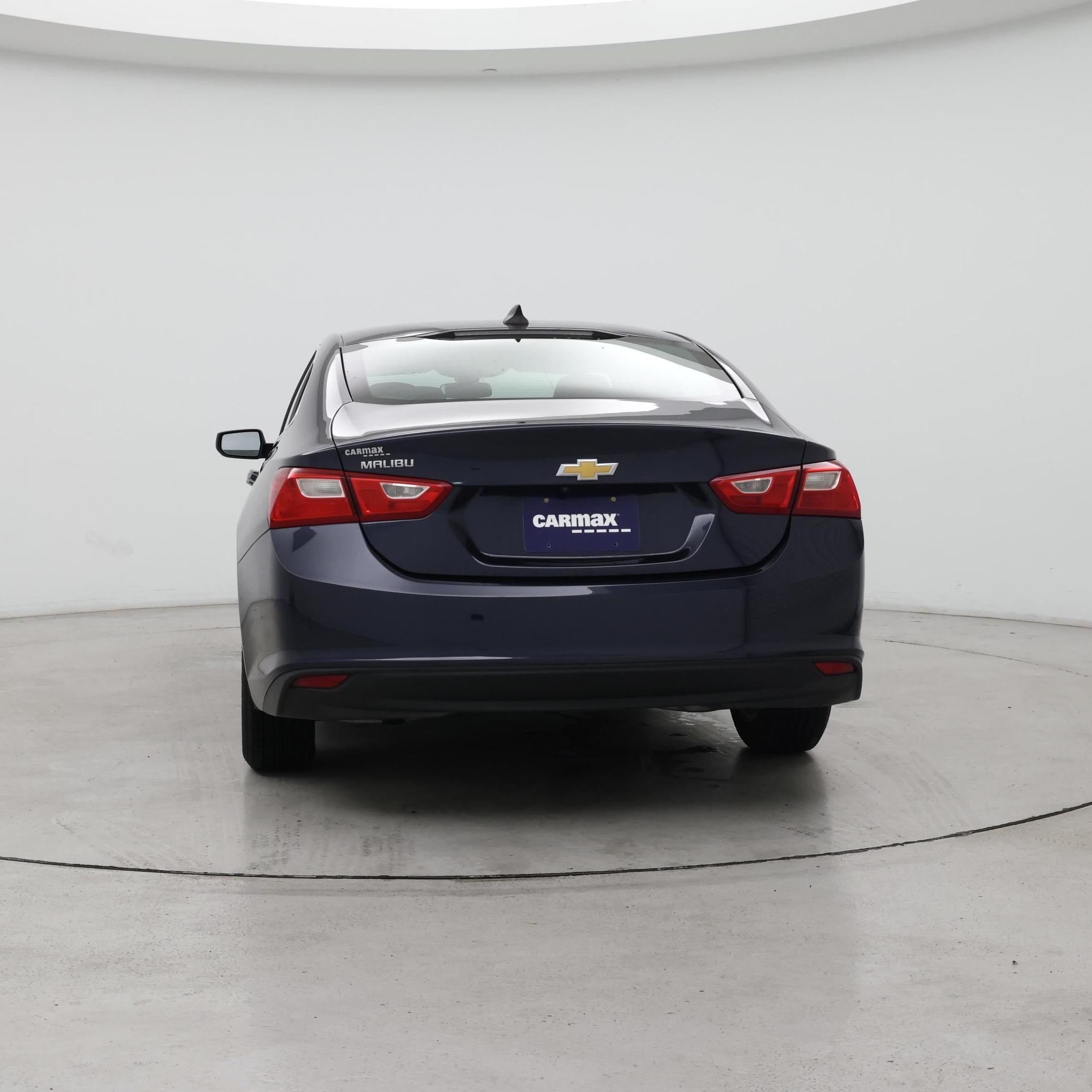 Thumbnail: 2018 Chevrolet Malibu - 6