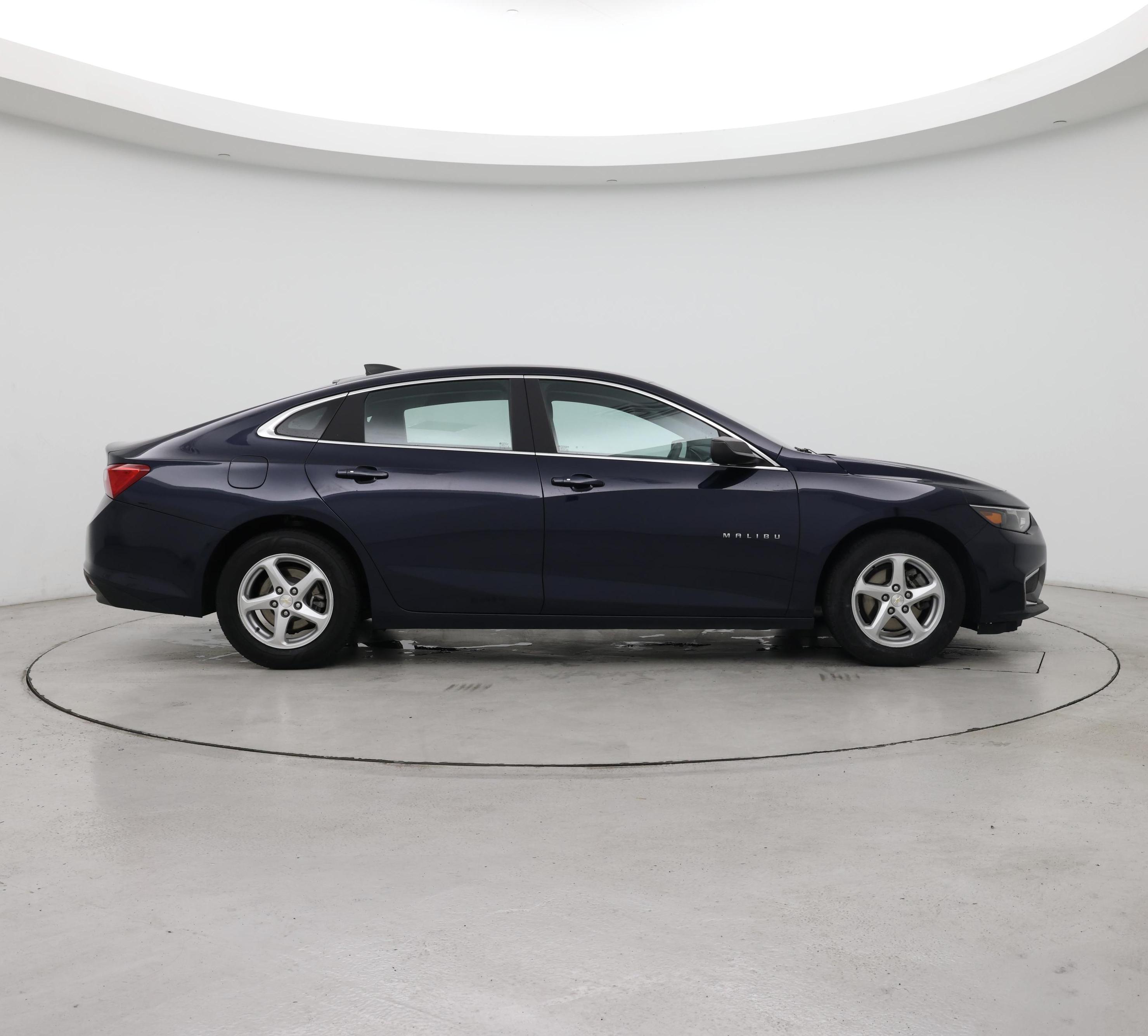 Thumbnail: 2018 Chevrolet Malibu - 7