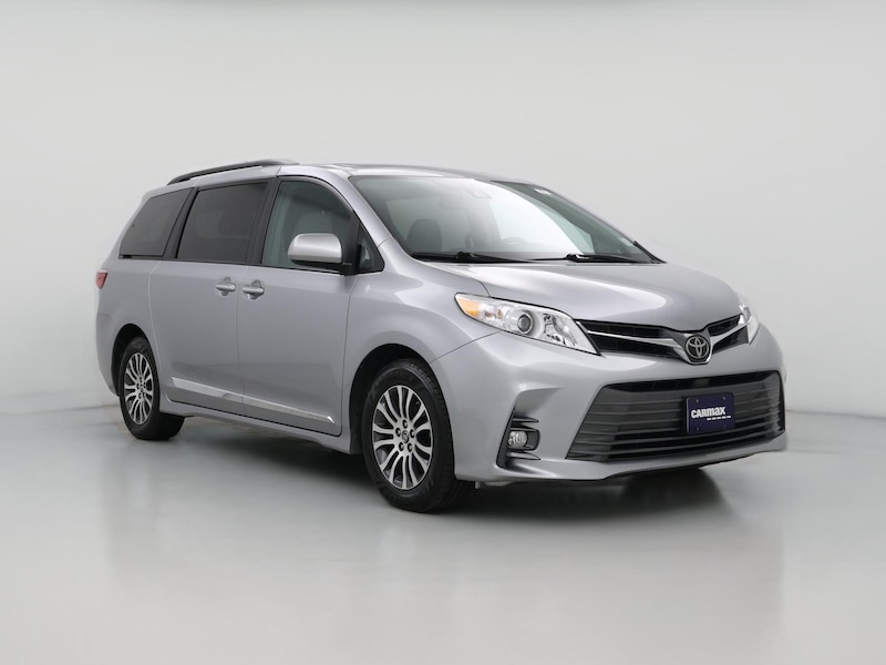 2018 Toyota Sienna XLE