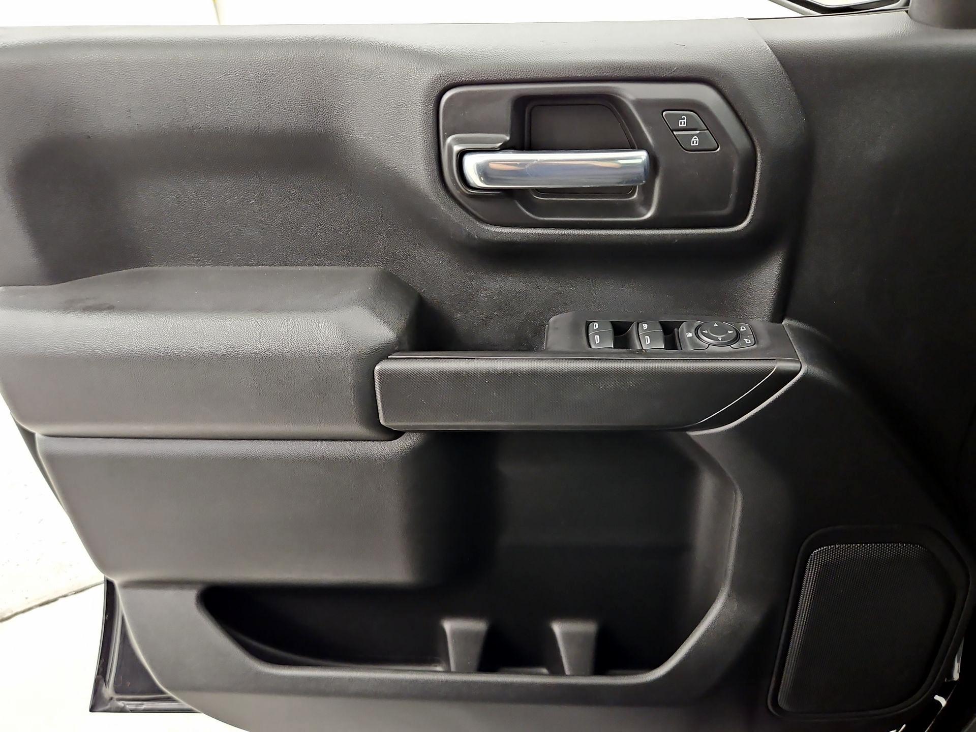 Thumbnail: 2020 Chevrolet Silverado 1500 - 12