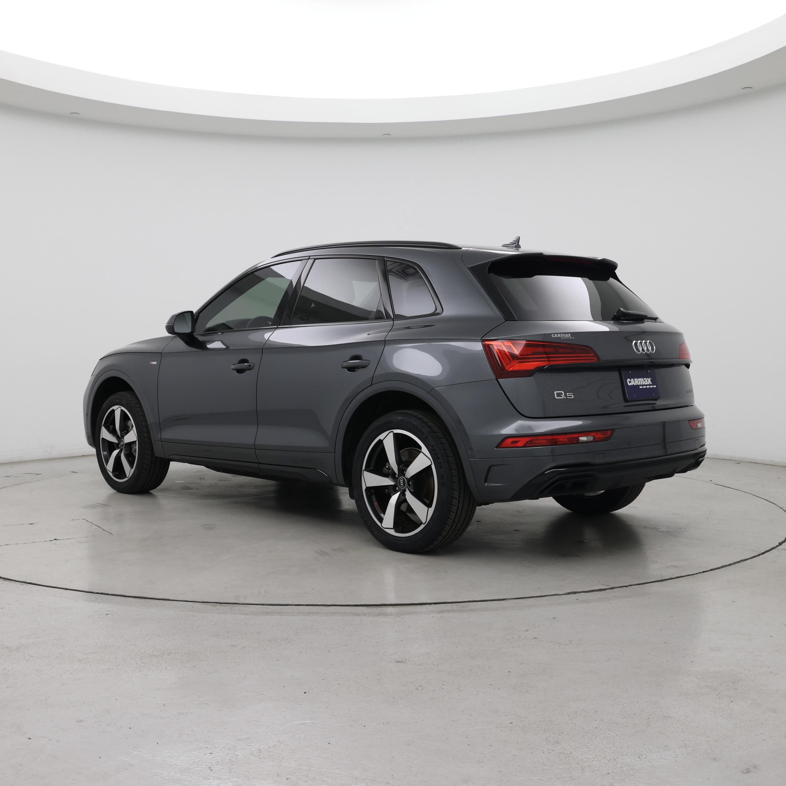 Thumbnail: 2022 Audi Q5 - 2