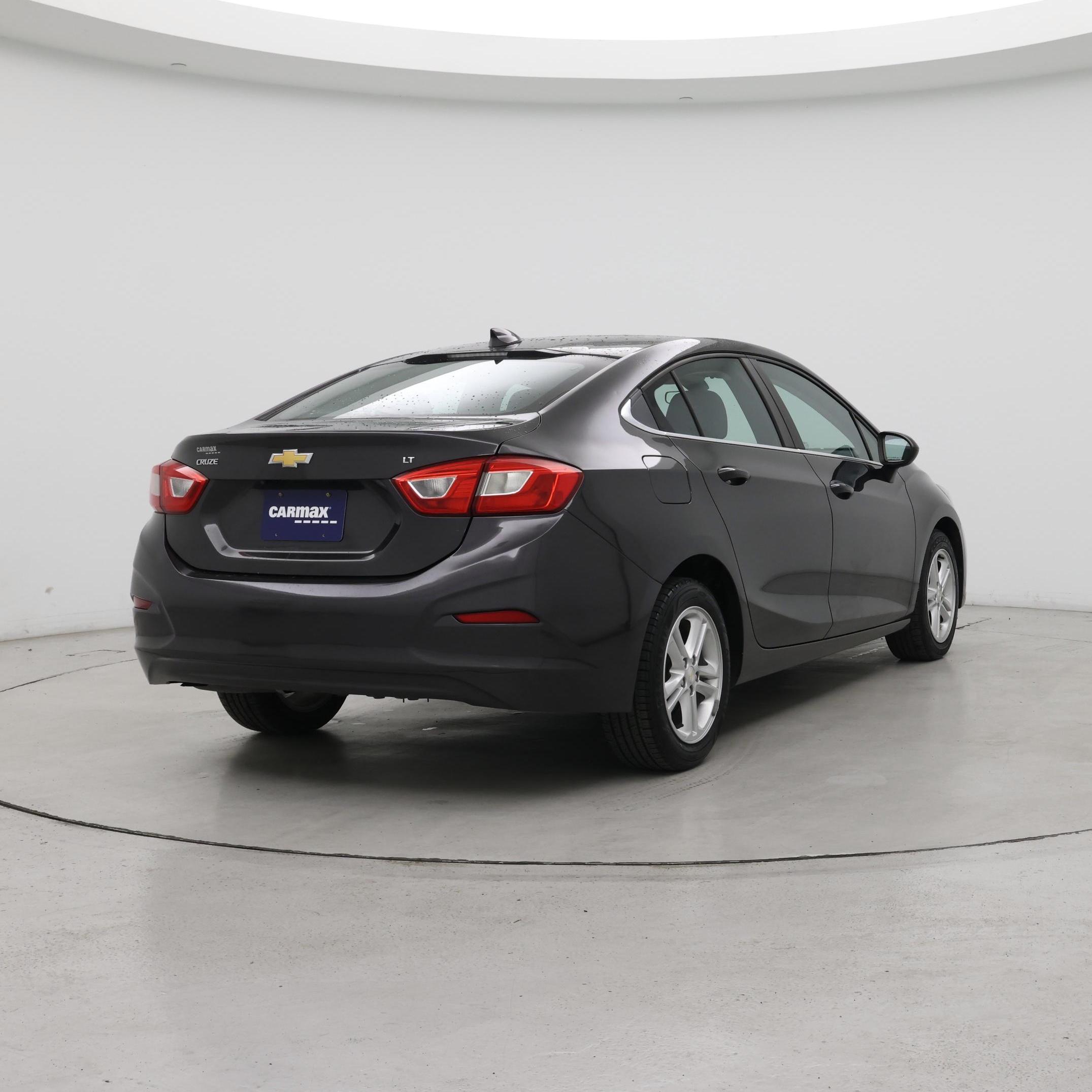 Thumbnail: 2017 Chevrolet Cruze - 8