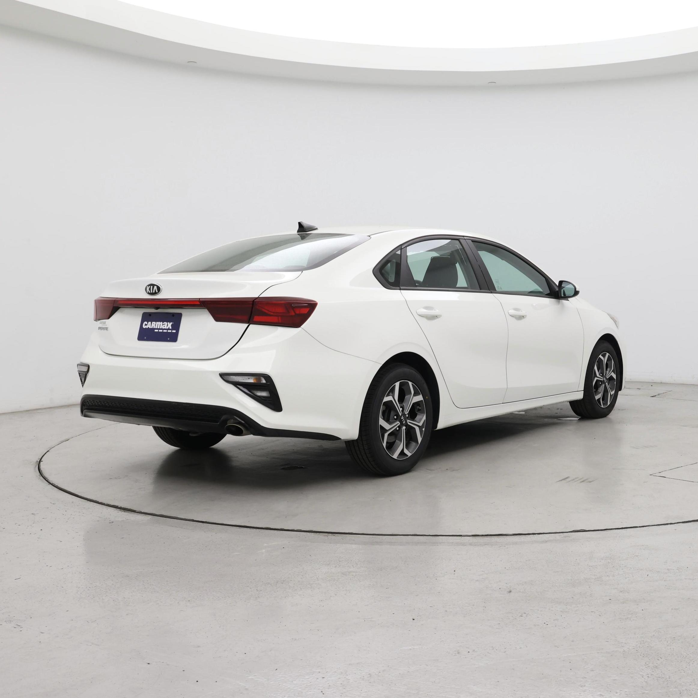 Thumbnail: 2021 Kia Forte - 8