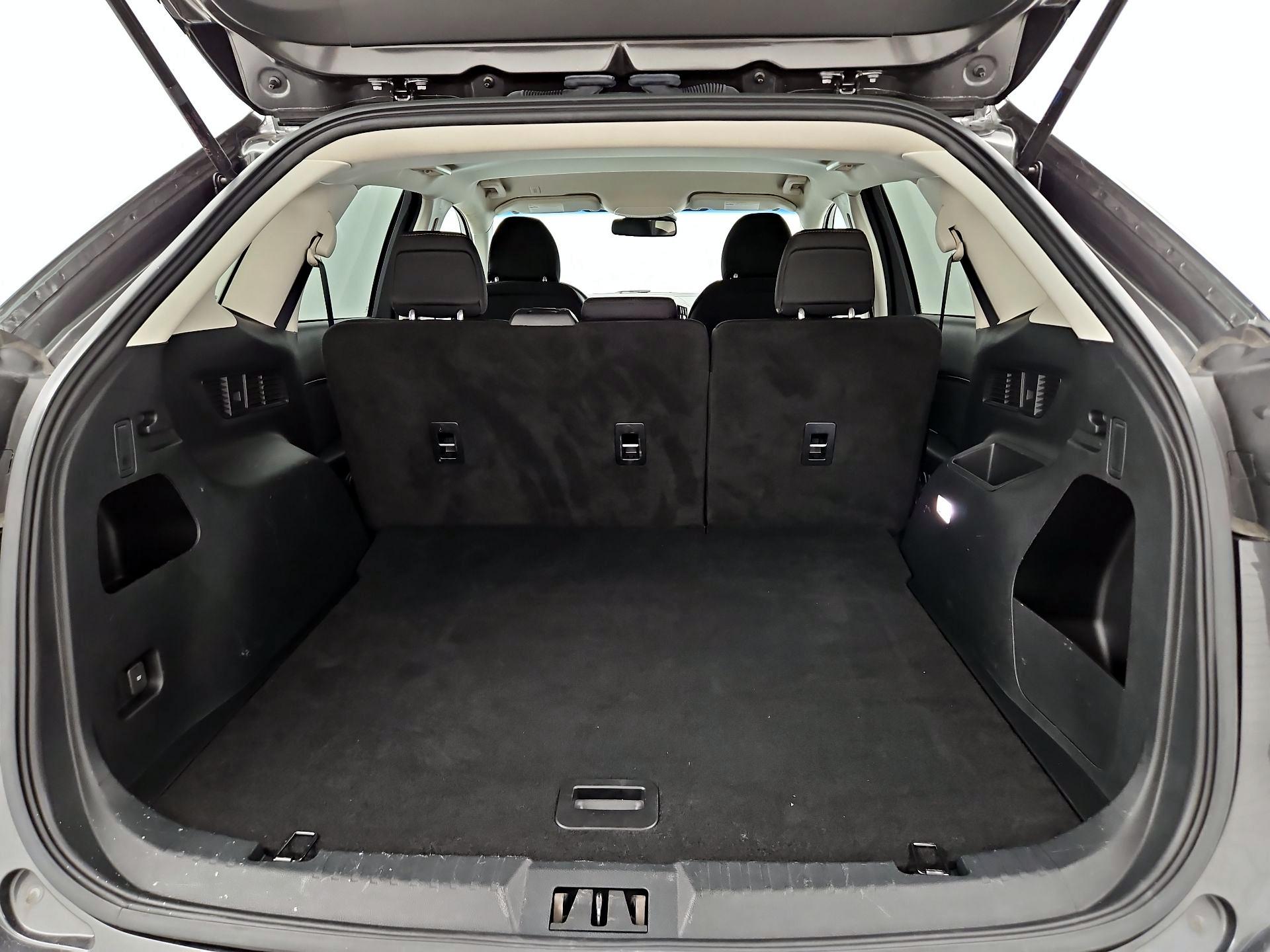 Thumbnail: 2019 Ford Edge - 20