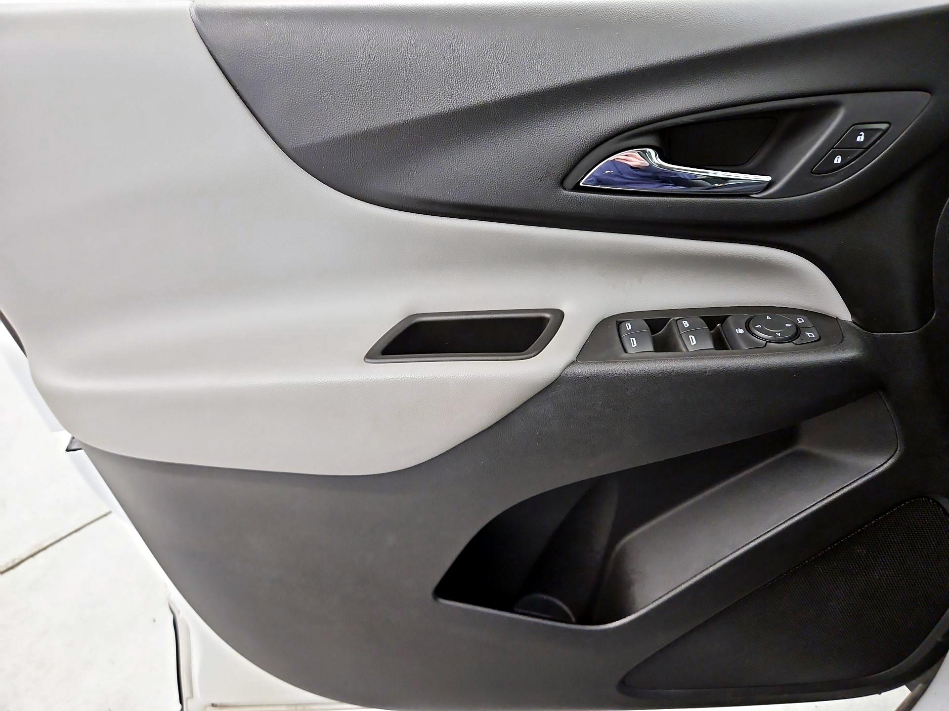 Thumbnail: 2020 Chevrolet Equinox - 12