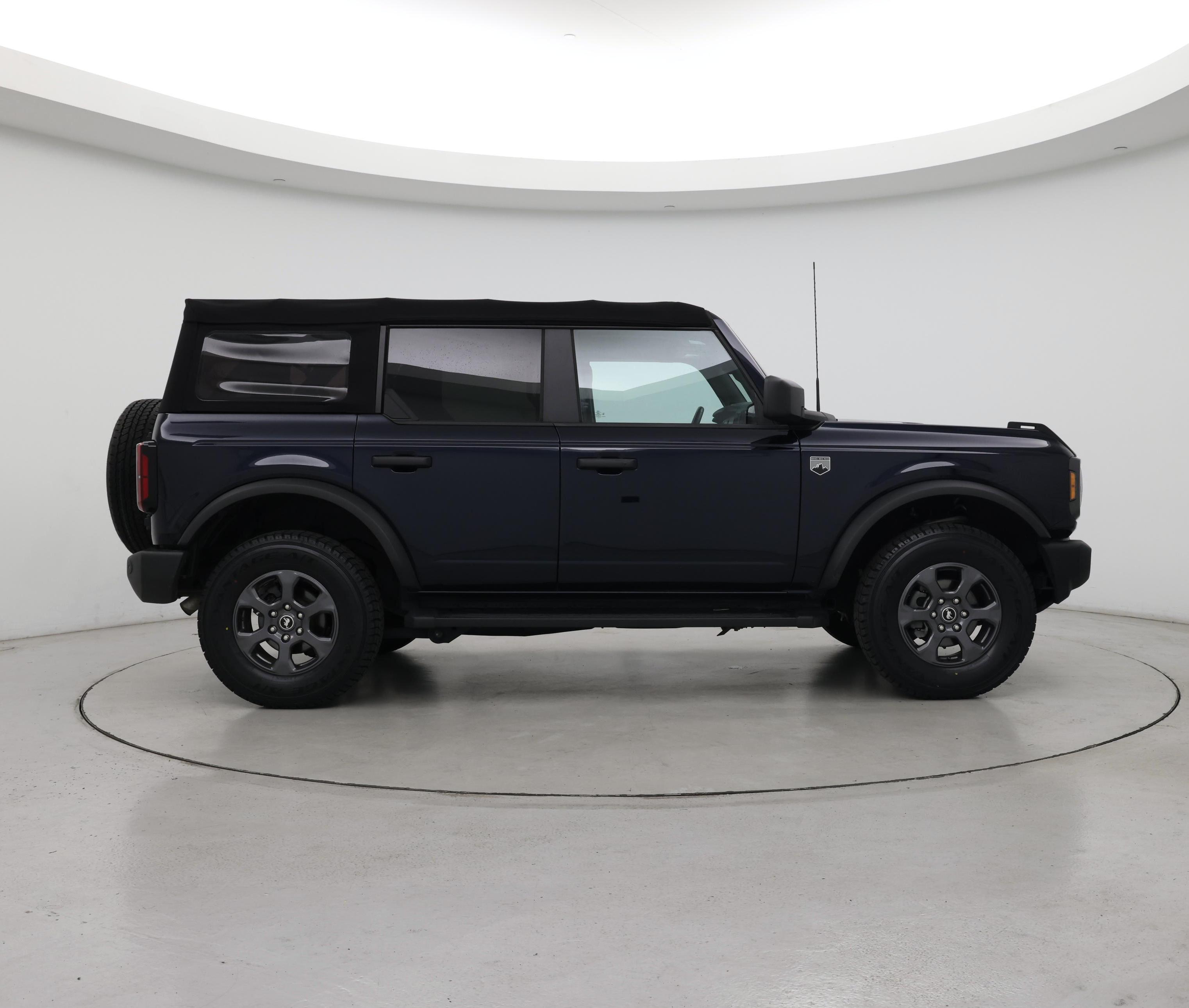Thumbnail: 2021 Ford Bronco - 7
