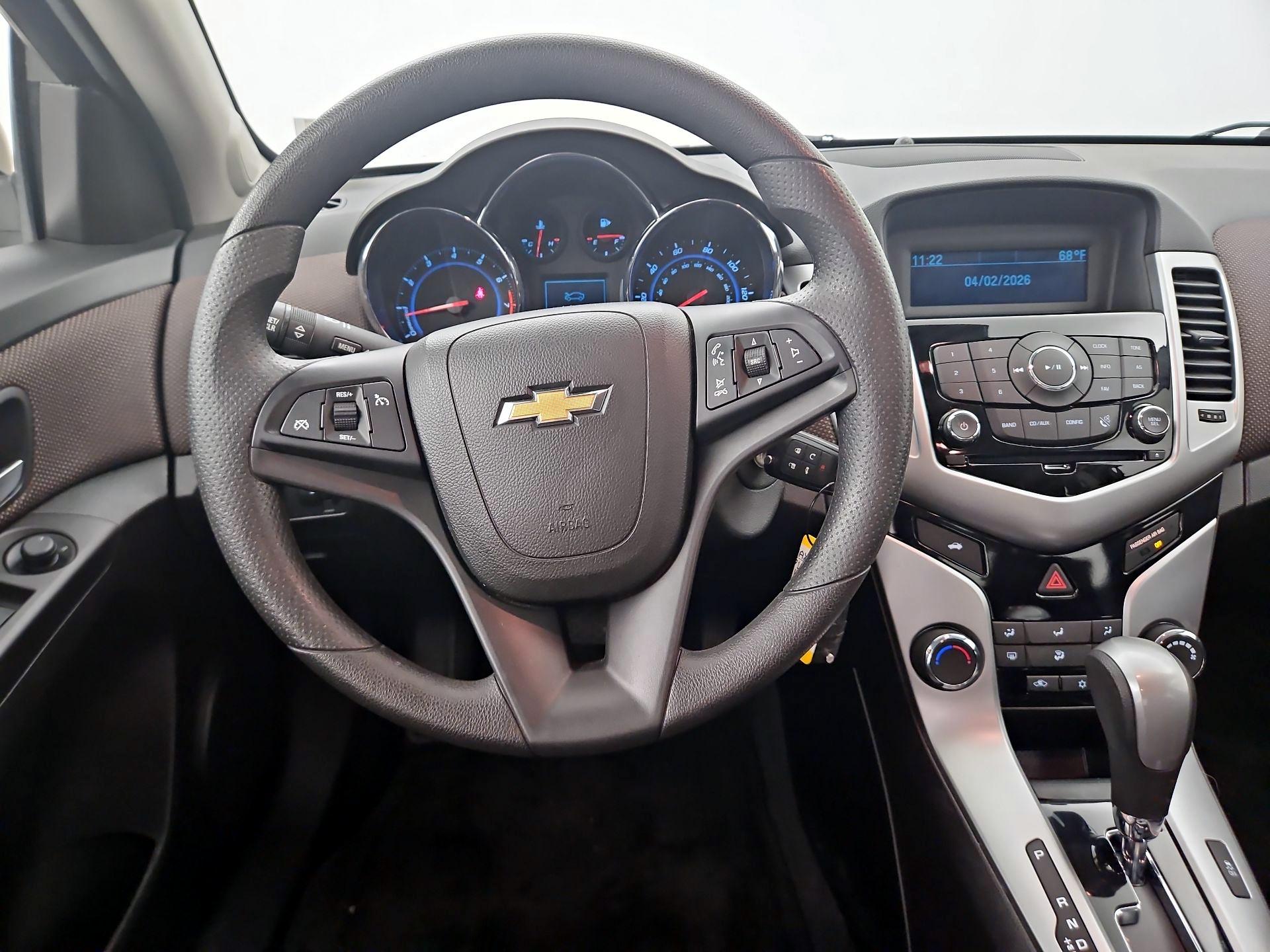 Thumbnail: 2015 Chevrolet Cruze - 10