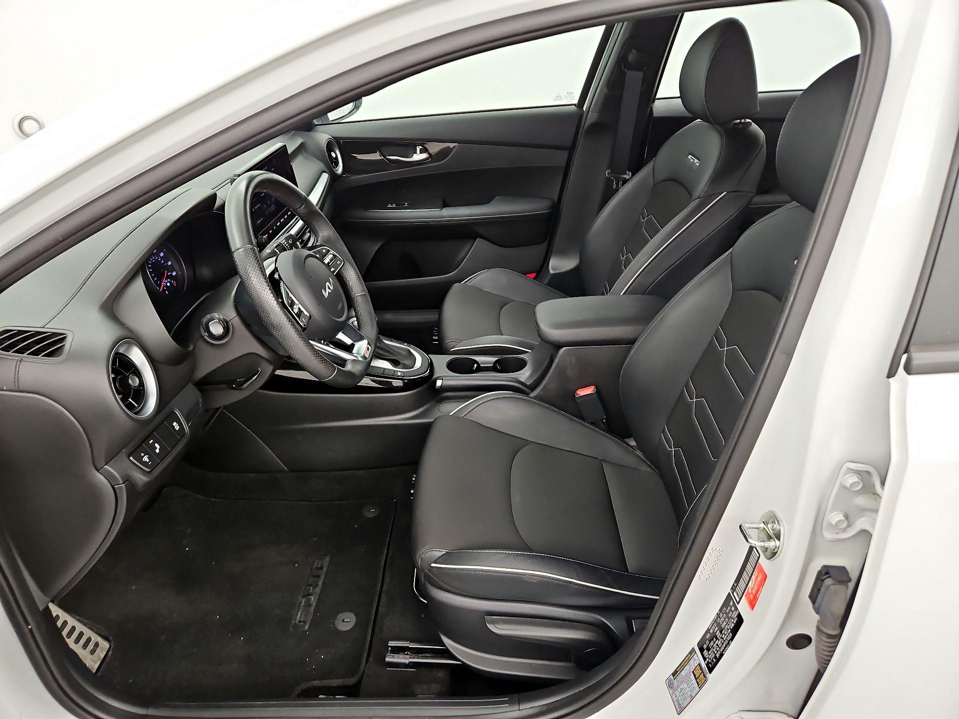 Thumbnail: 2023 Kia Forte - 11