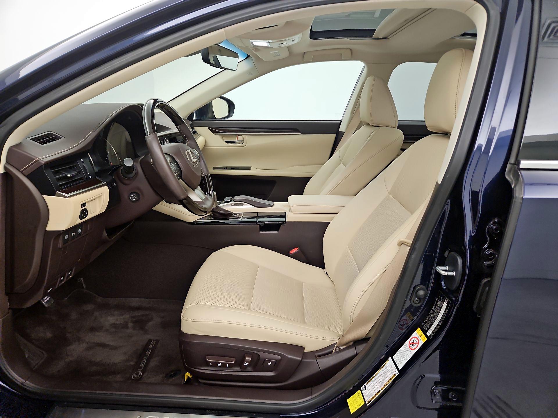 Thumbnail: 2018 Lexus ES - 11