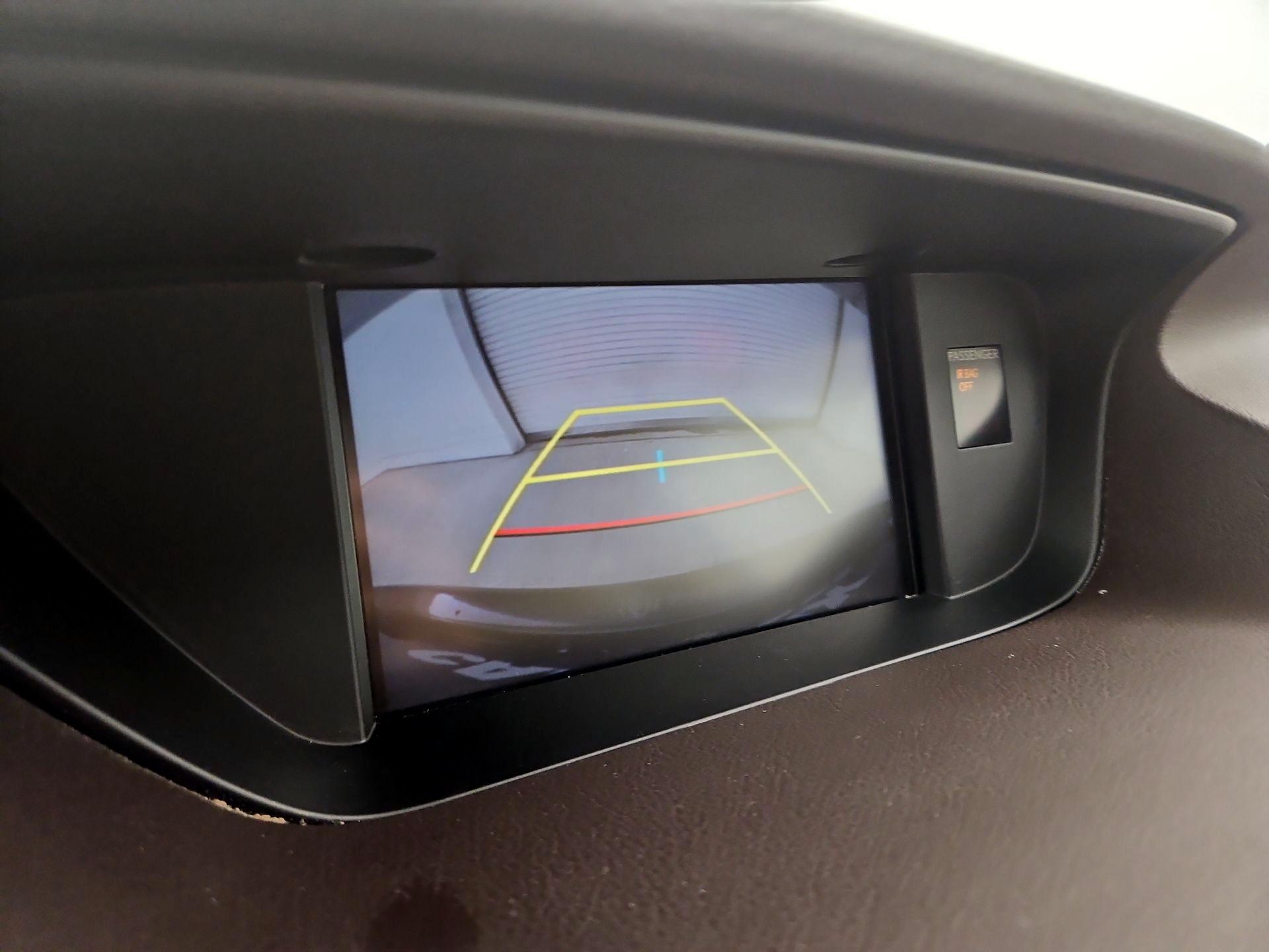 Thumbnail: 2018 Lexus ES - 15