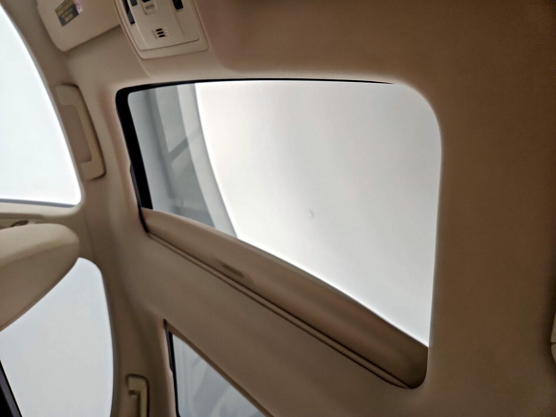 Thumbnail: 2018 Lexus ES - 20