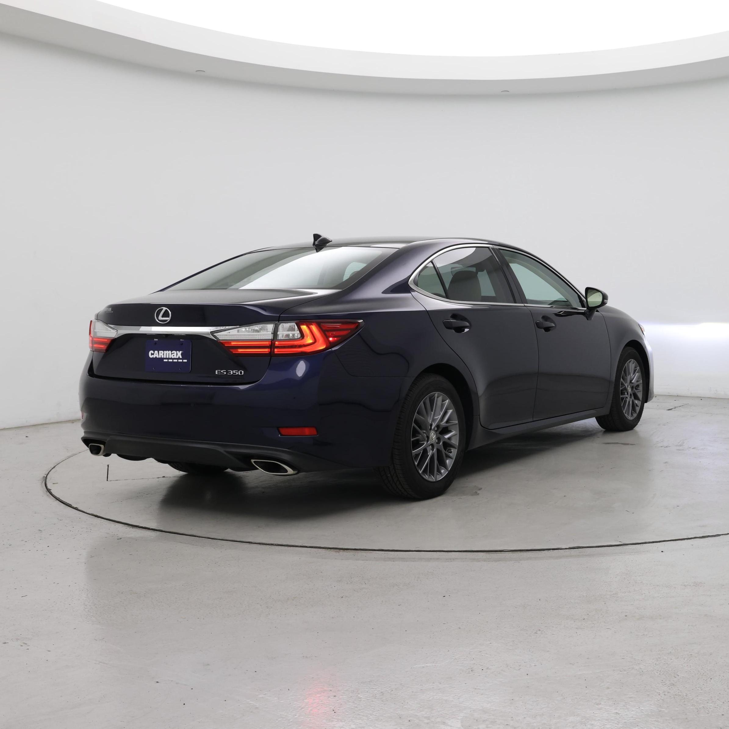 Thumbnail: 2018 Lexus ES - 8