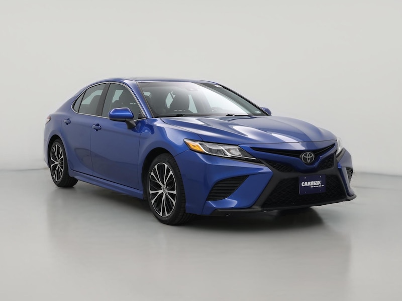2020 Toyota Camry SE -
                  Saint Louis, MO