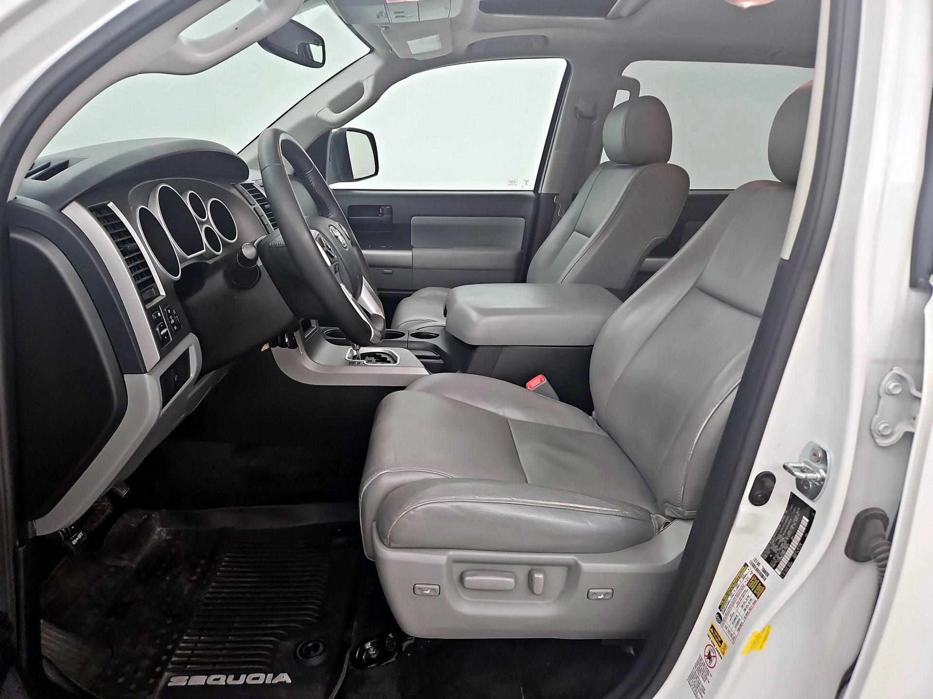 Thumbnail: 2017 Toyota Sequoia - 11