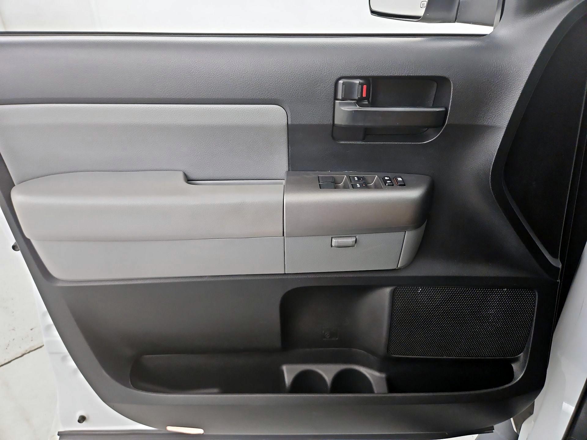 Thumbnail: 2017 Toyota Sequoia - 12