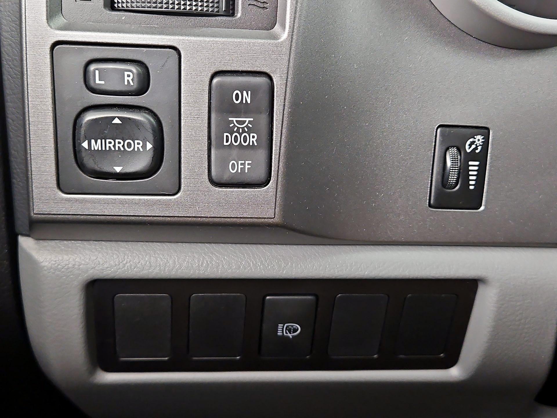 Thumbnail: 2017 Toyota Sequoia - 13