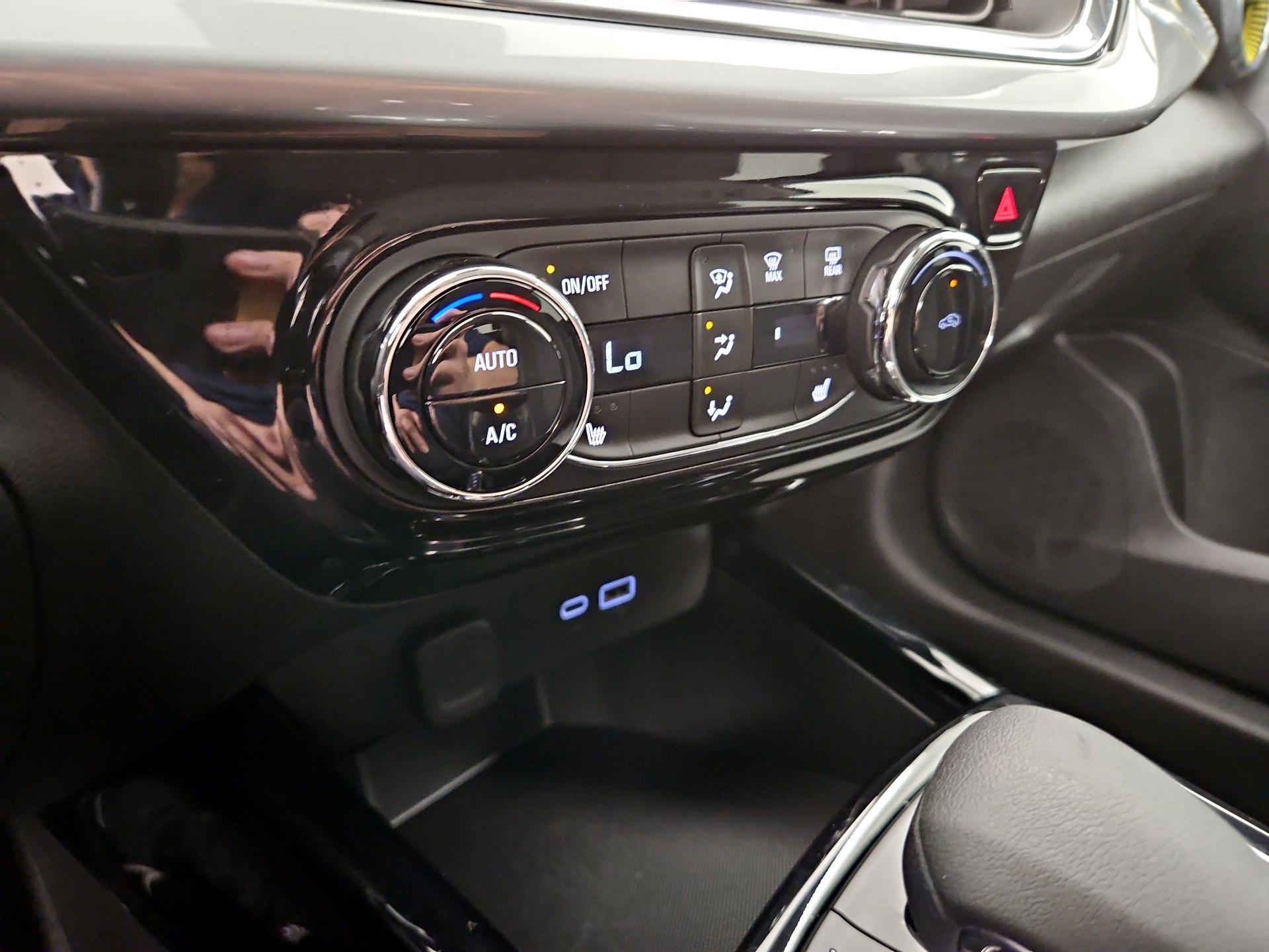 Thumbnail: 2025 Chevrolet Trax - 16