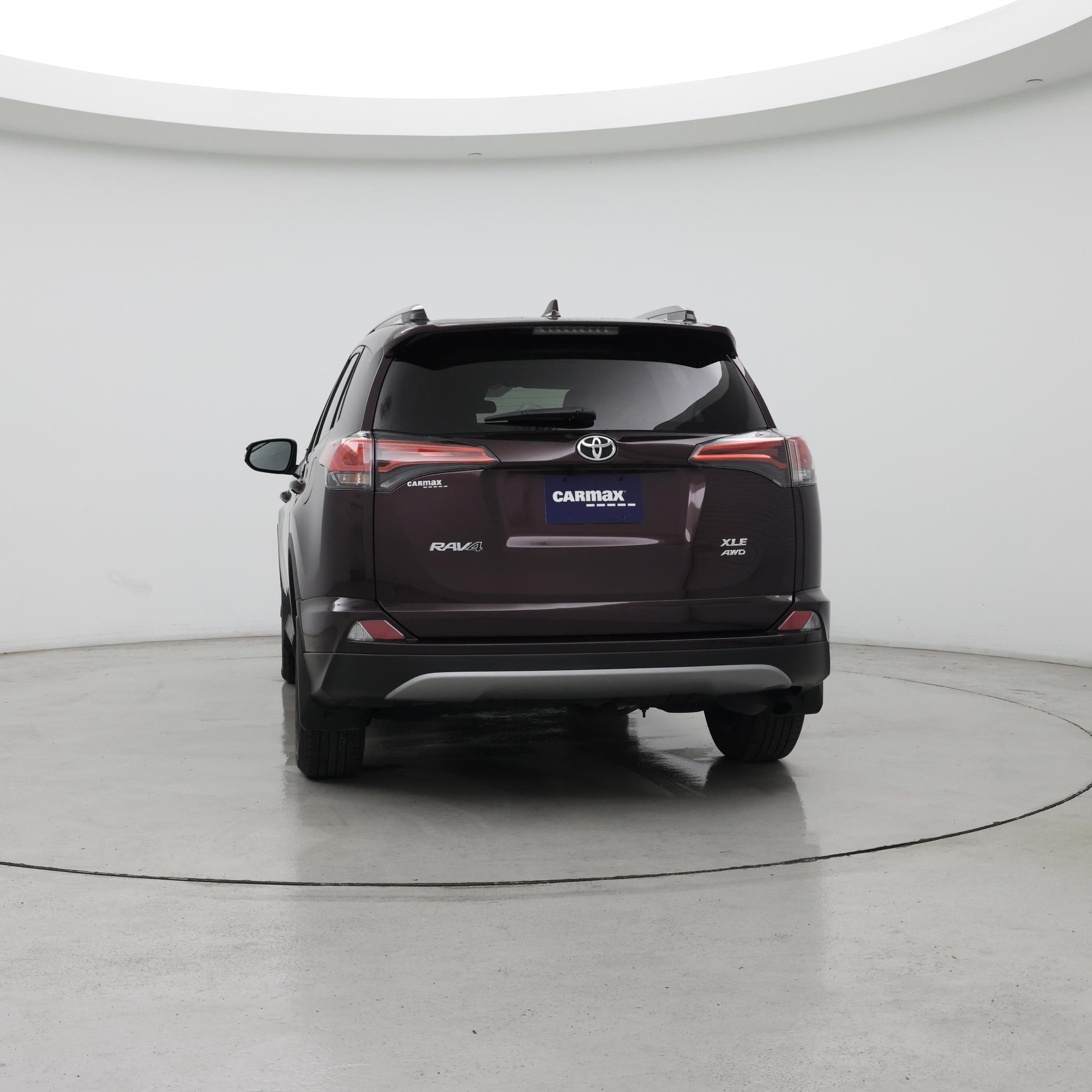 Thumbnail: 2018 Toyota RAV4 - 6