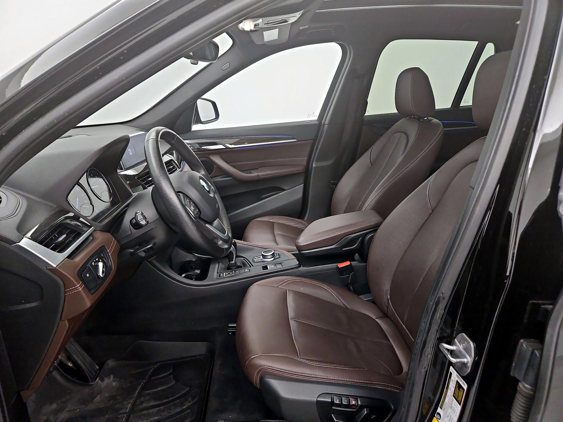 Thumbnail: 2020 BMW X1 - 11