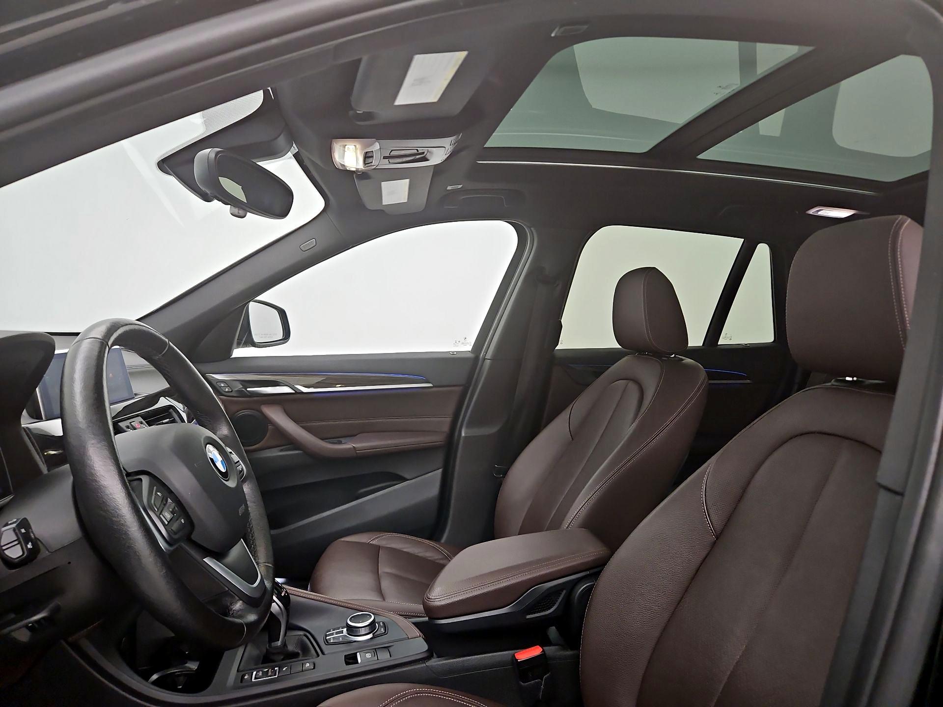 Thumbnail: 2020 BMW X1 - 20