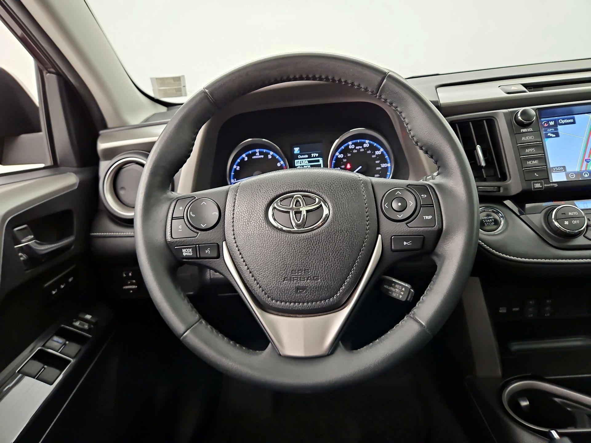 Thumbnail: 2017 Toyota RAV4 - 10