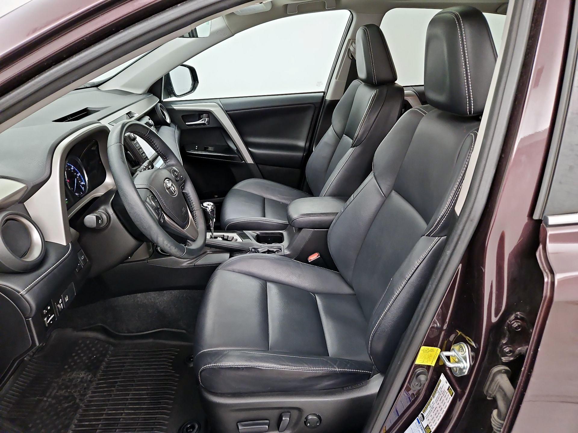 Thumbnail: 2017 Toyota RAV4 - 11