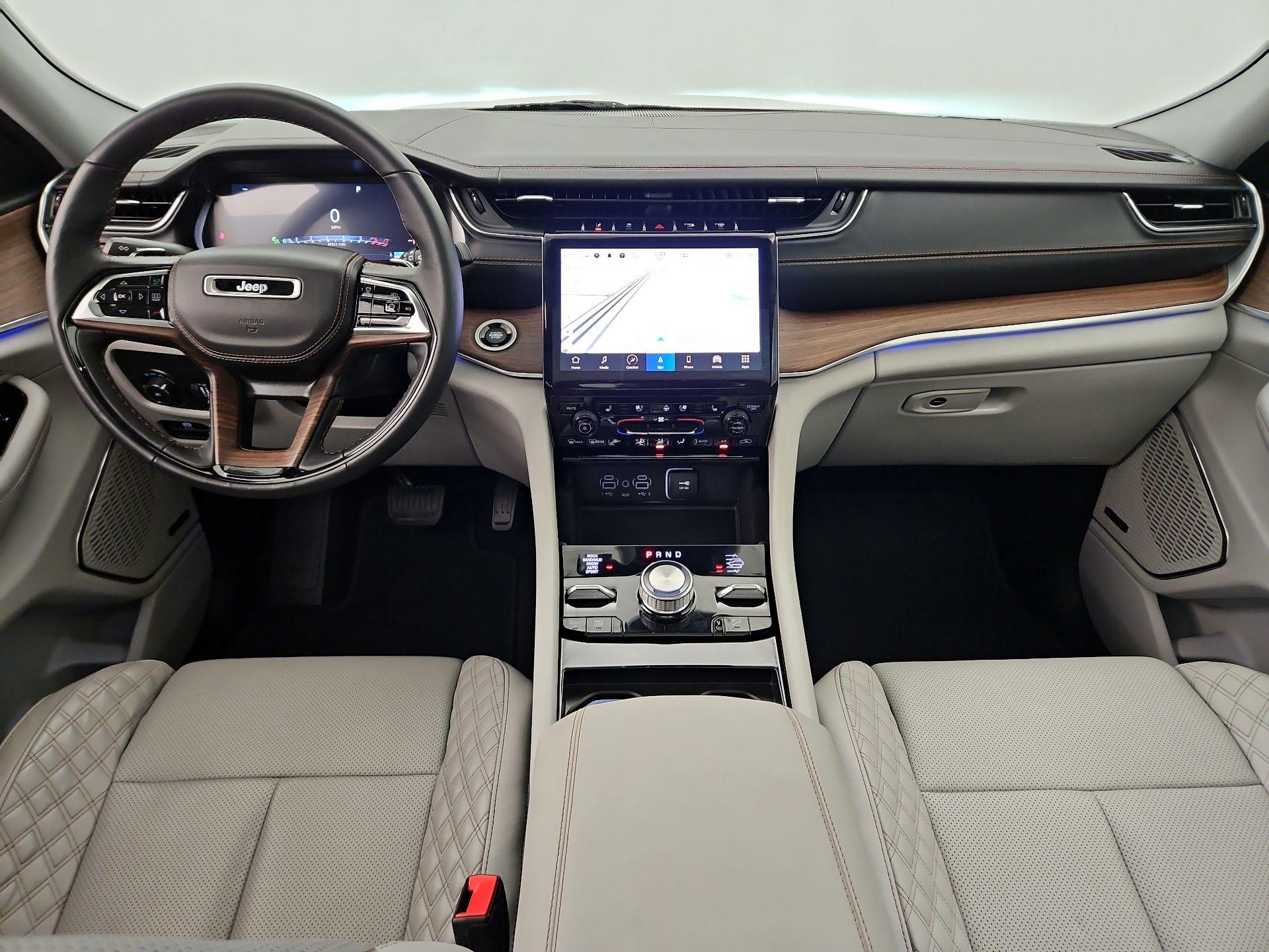Thumbnail: 2022 Jeep Grand Cherokee - 9