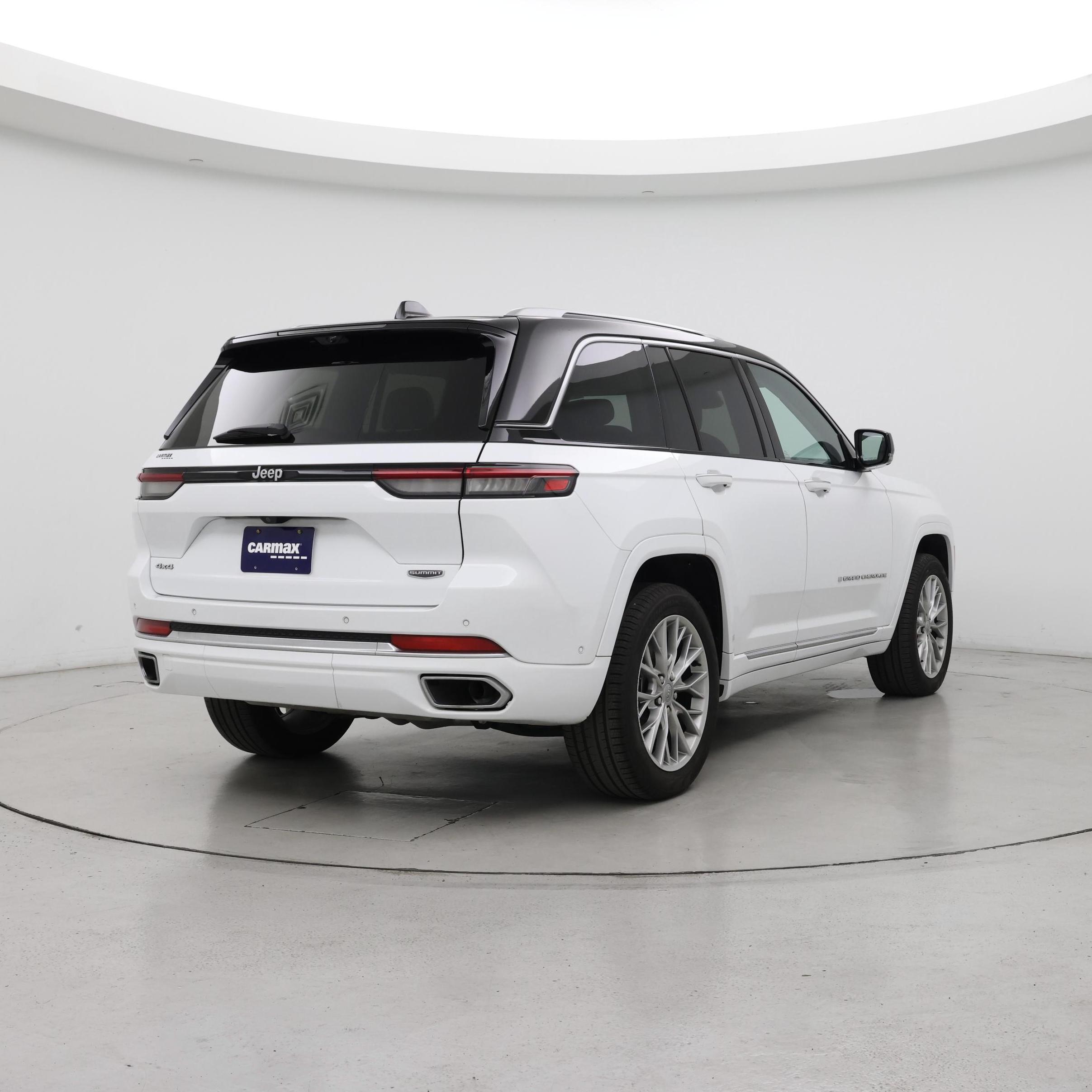 Thumbnail: 2022 Jeep Grand Cherokee - 8