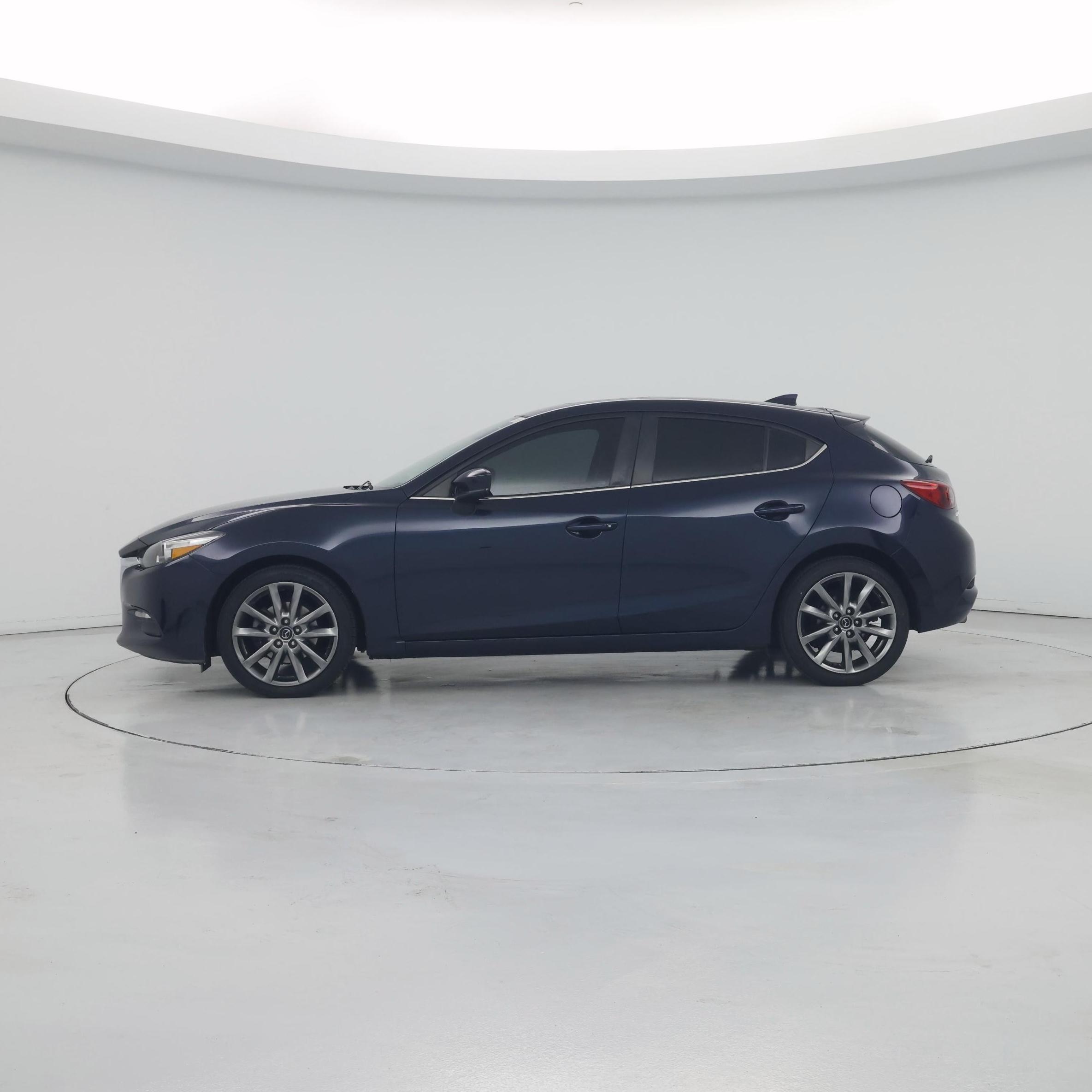 Thumbnail: 2018 Mazda Mazda3 - 3