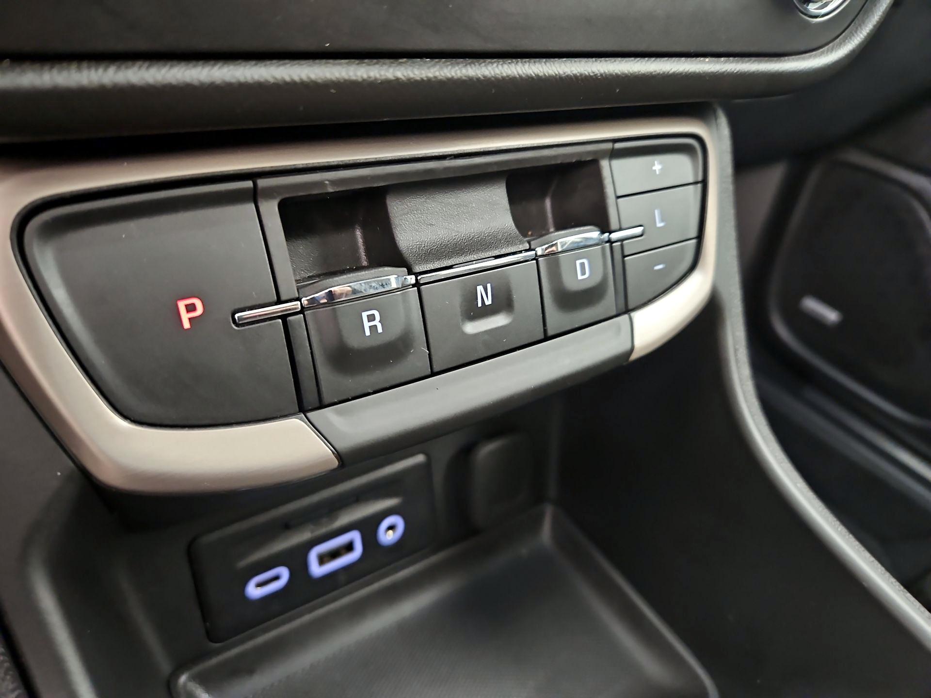 Thumbnail: 2024 GMC Terrain - 17