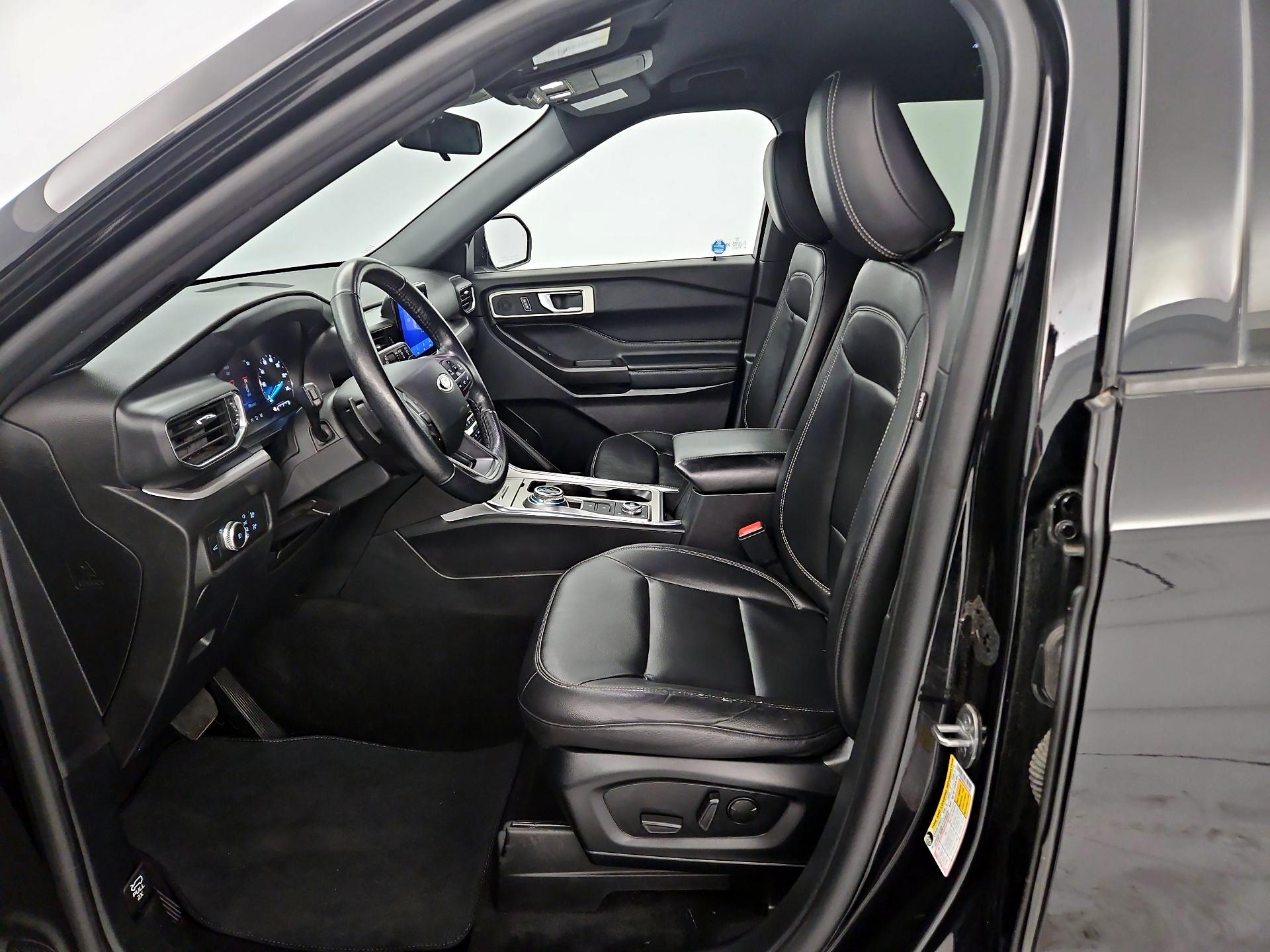 Thumbnail: 2020 Ford Explorer - 11