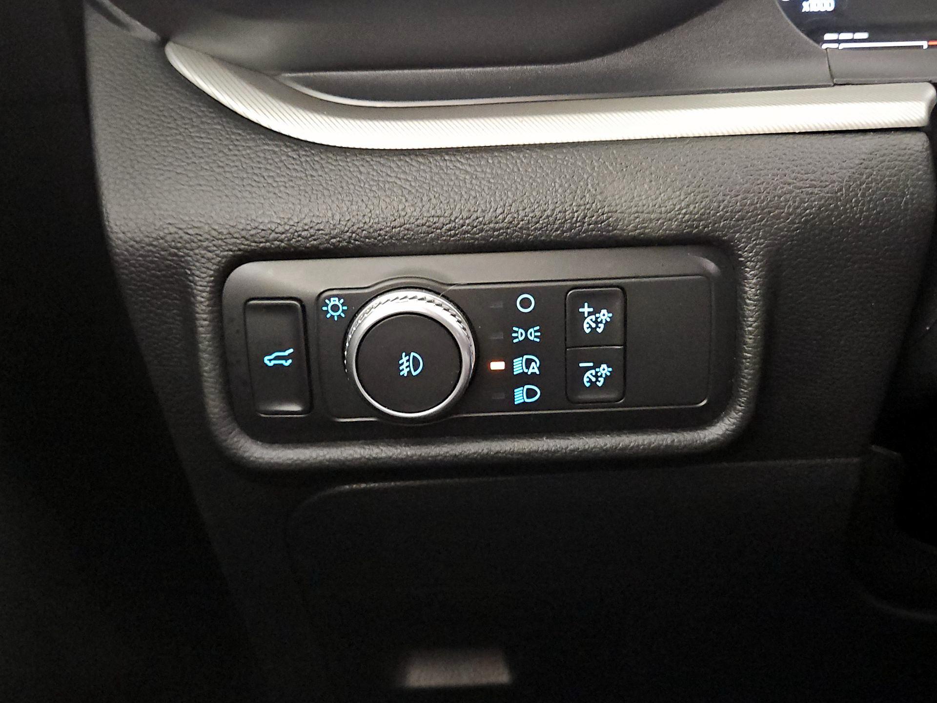 Thumbnail: 2020 Ford Explorer - 13