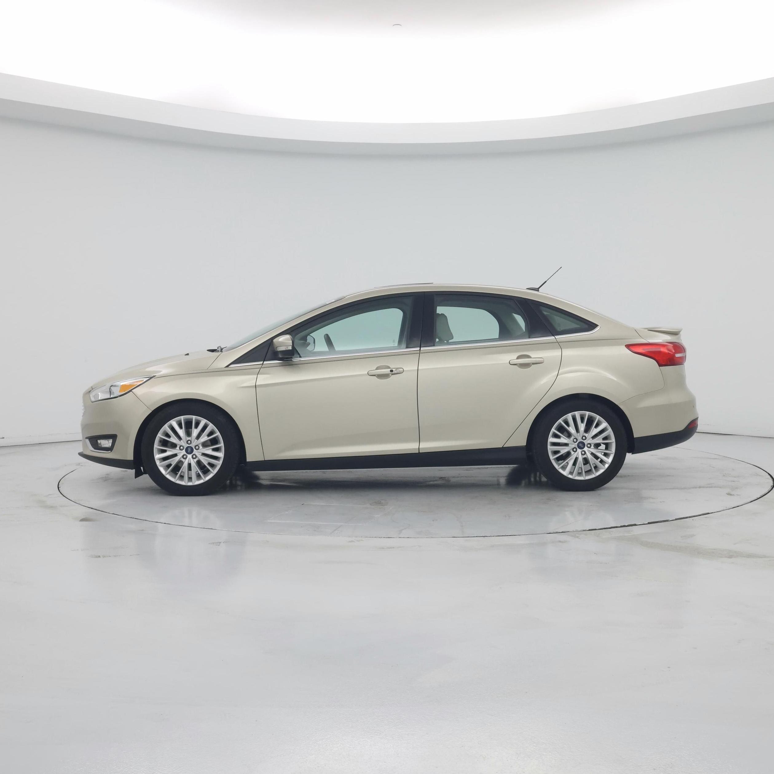 Thumbnail: 2018 Ford Focus - 3